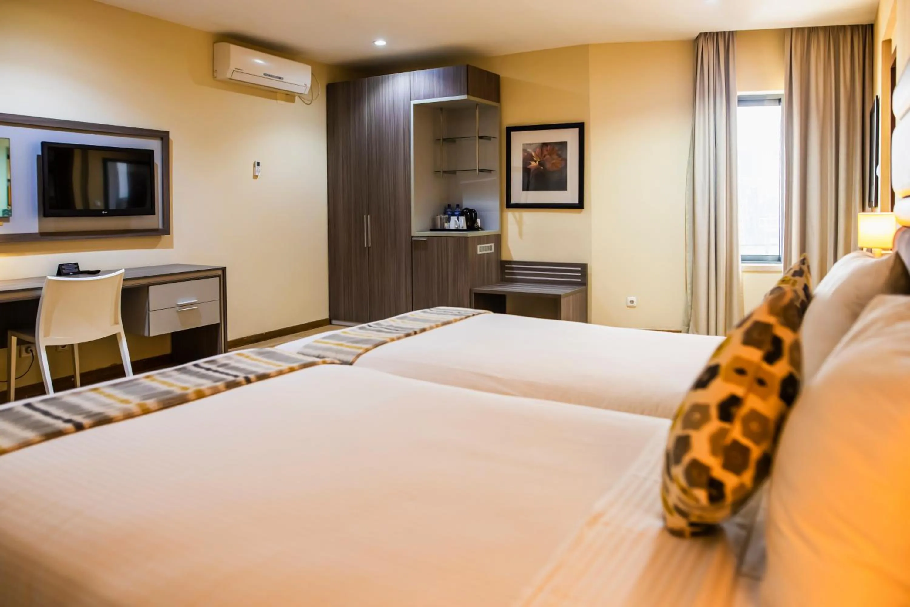 Bedroom, Bed in WL Hotel Maputo - City Center