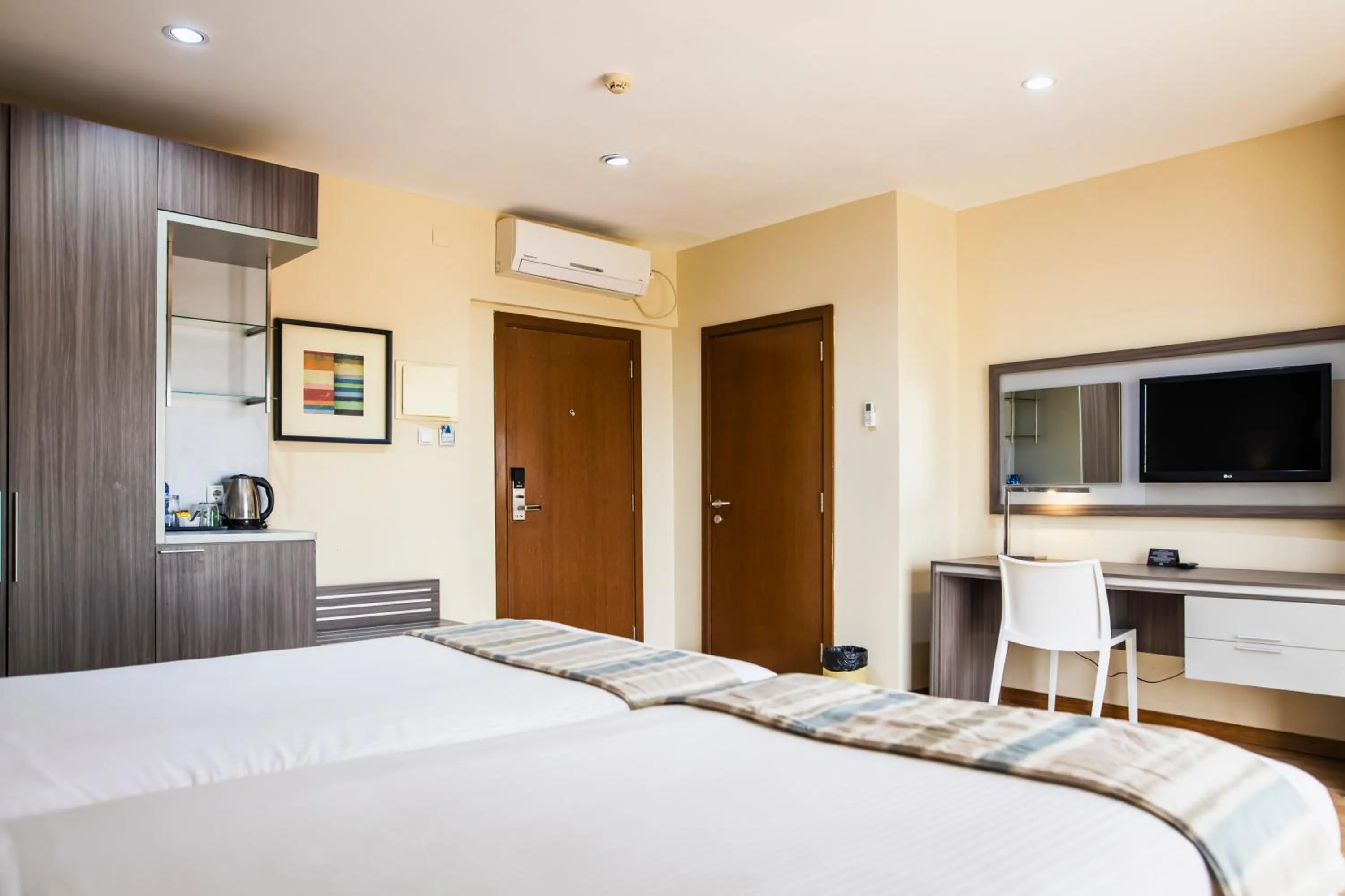 Bedroom, Bed in WL Hotel Maputo - City Center