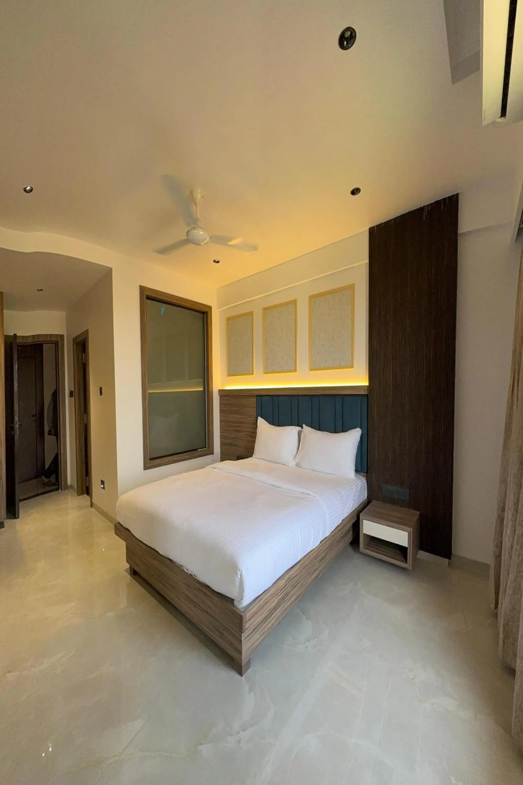 Bed in Hotel Kushala Grand, Dombivali