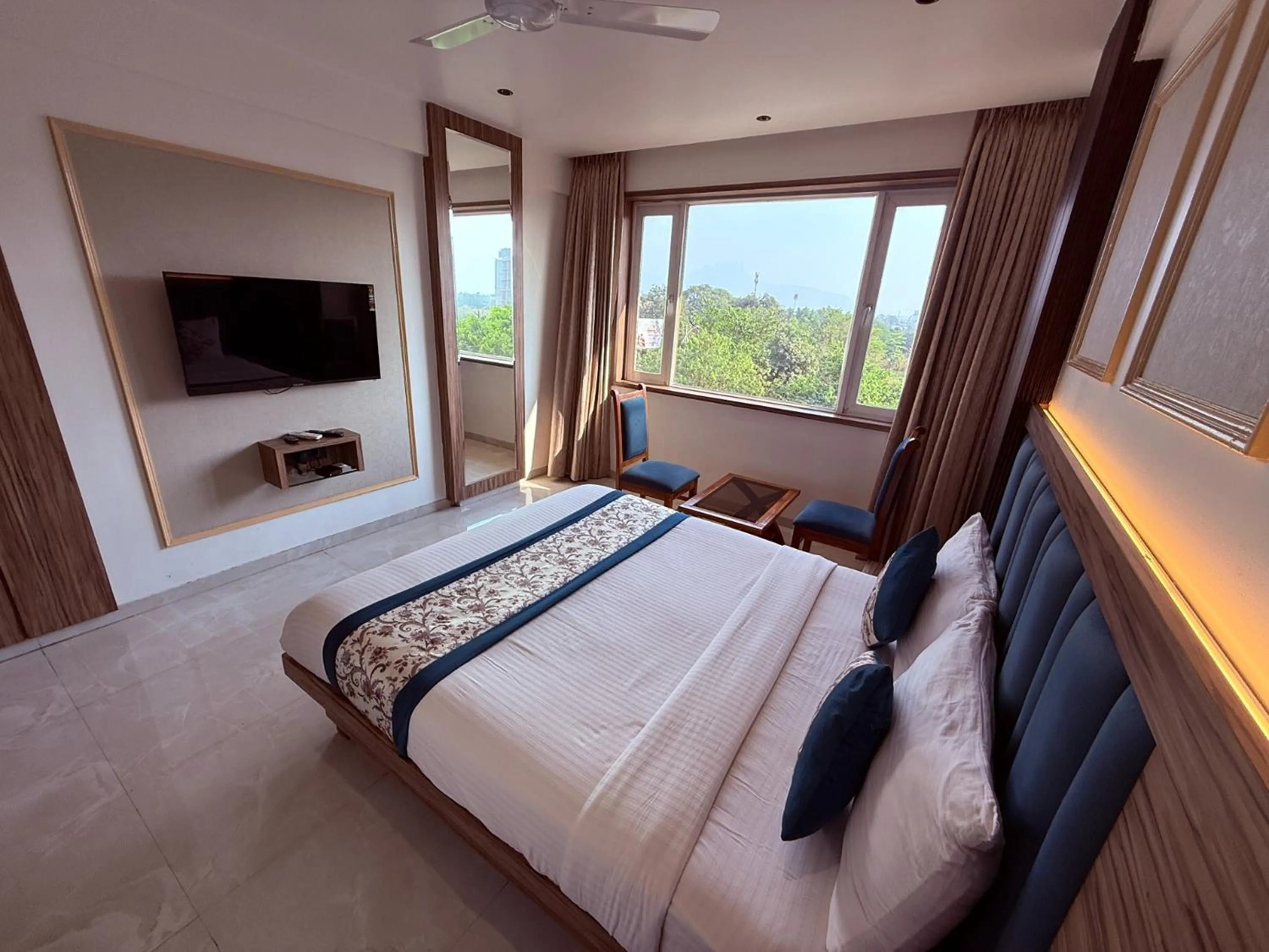 Bed in Hotel Kushala Grand, Dombivali