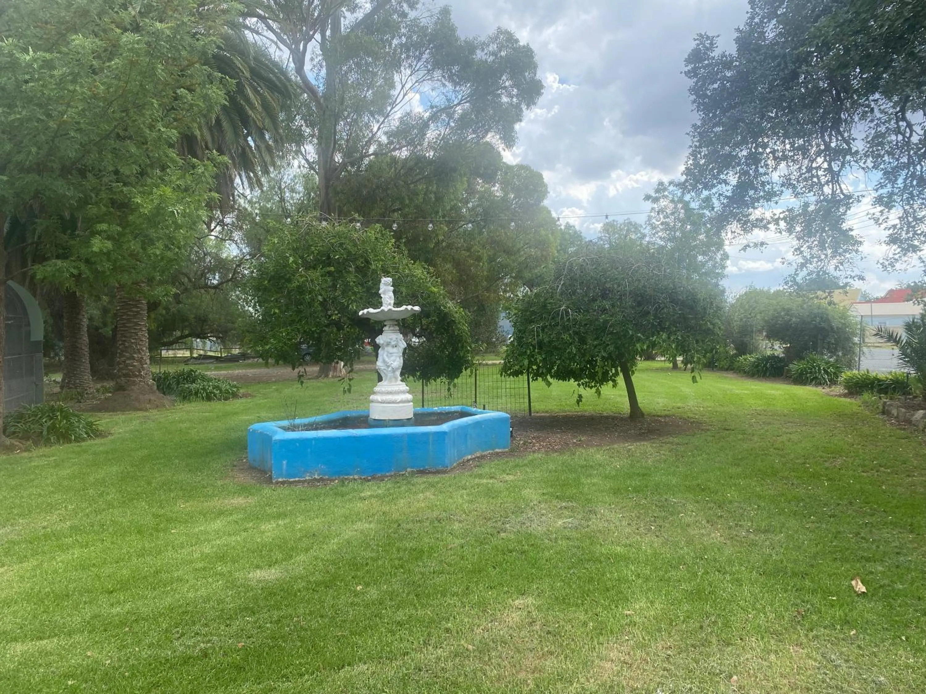 Garden in Culcairn Hotel