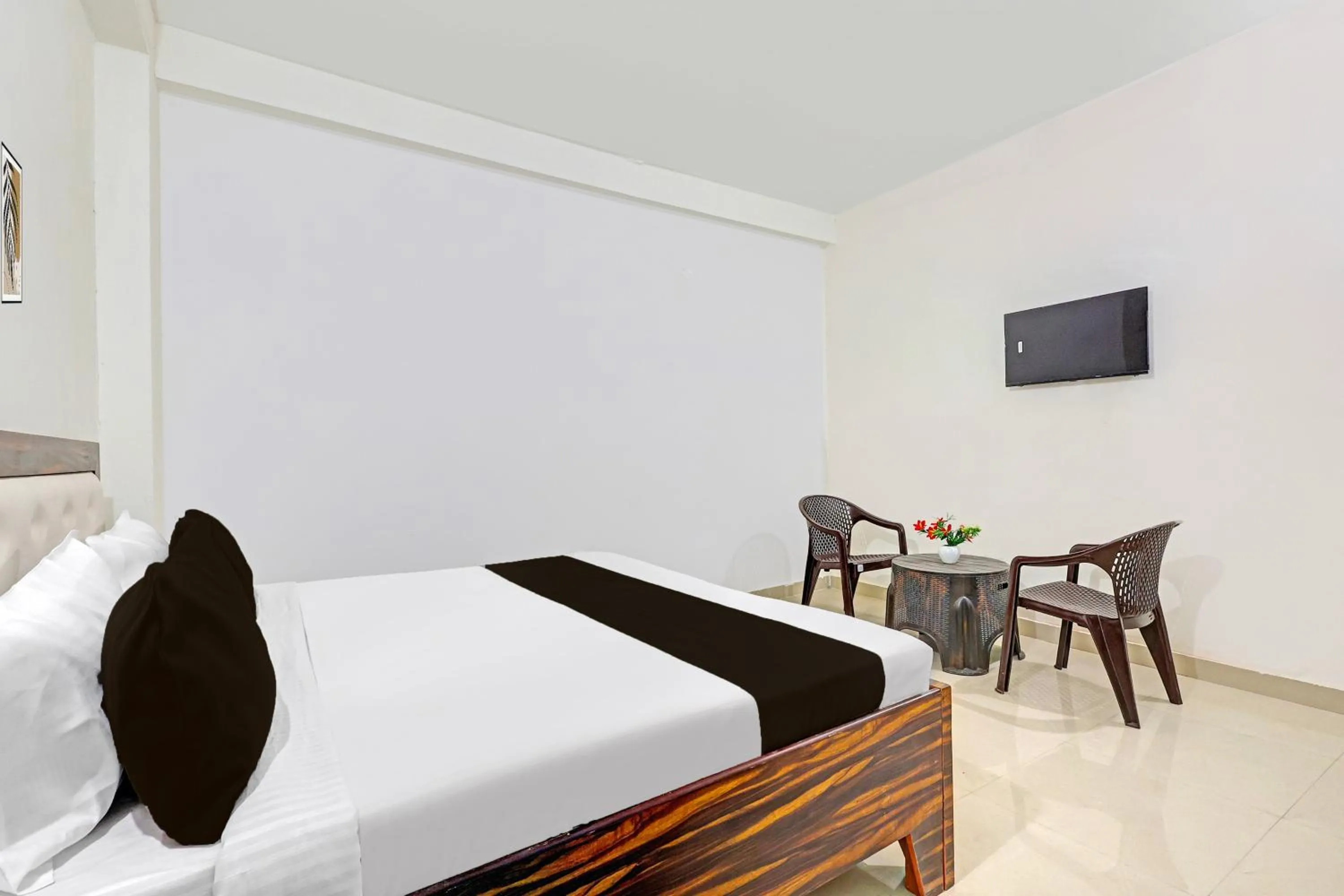 Bedroom, Bed in Hotel O SHAKTI RESIDENCY