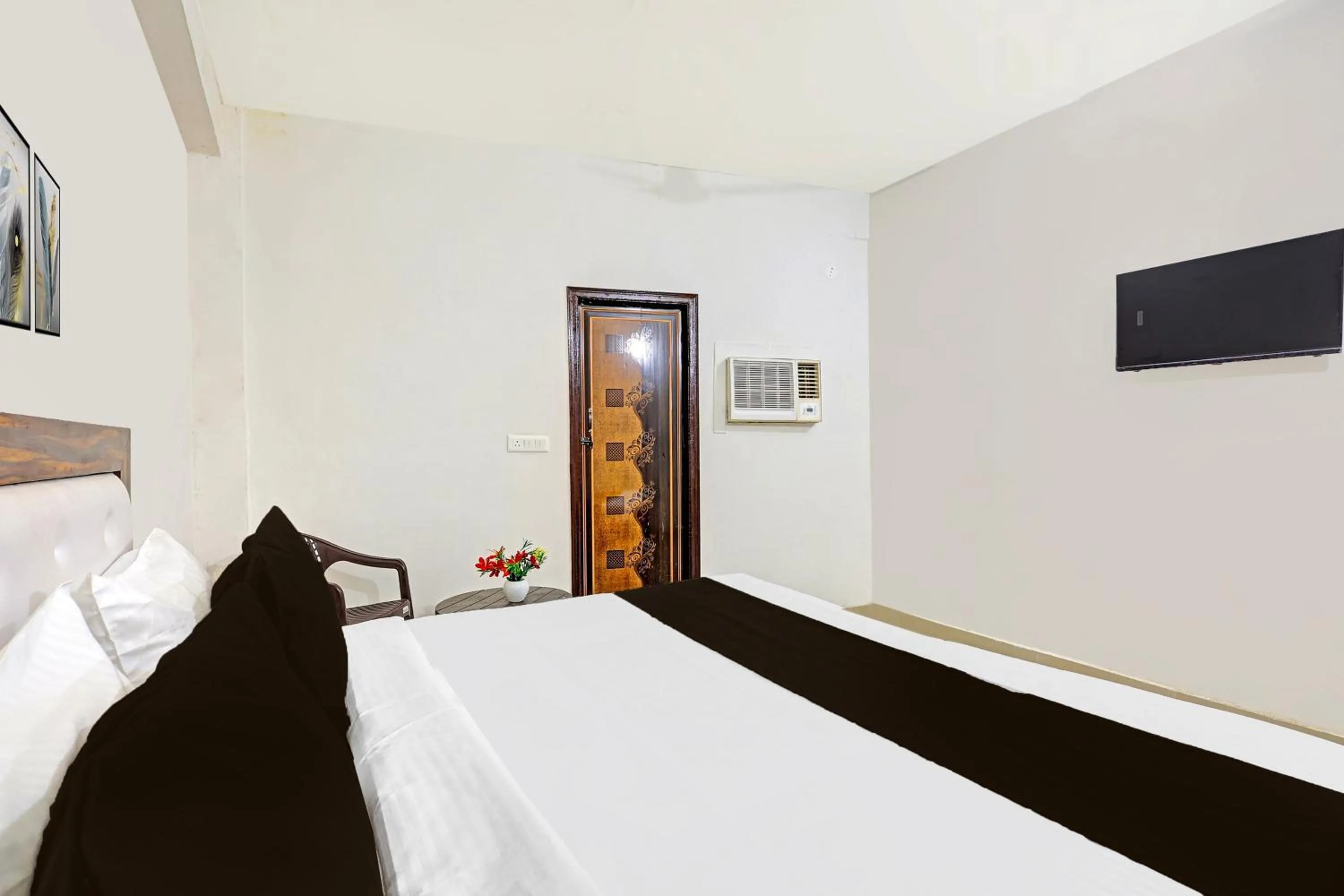 Bedroom, Bed in Hotel O SHAKTI RESIDENCY