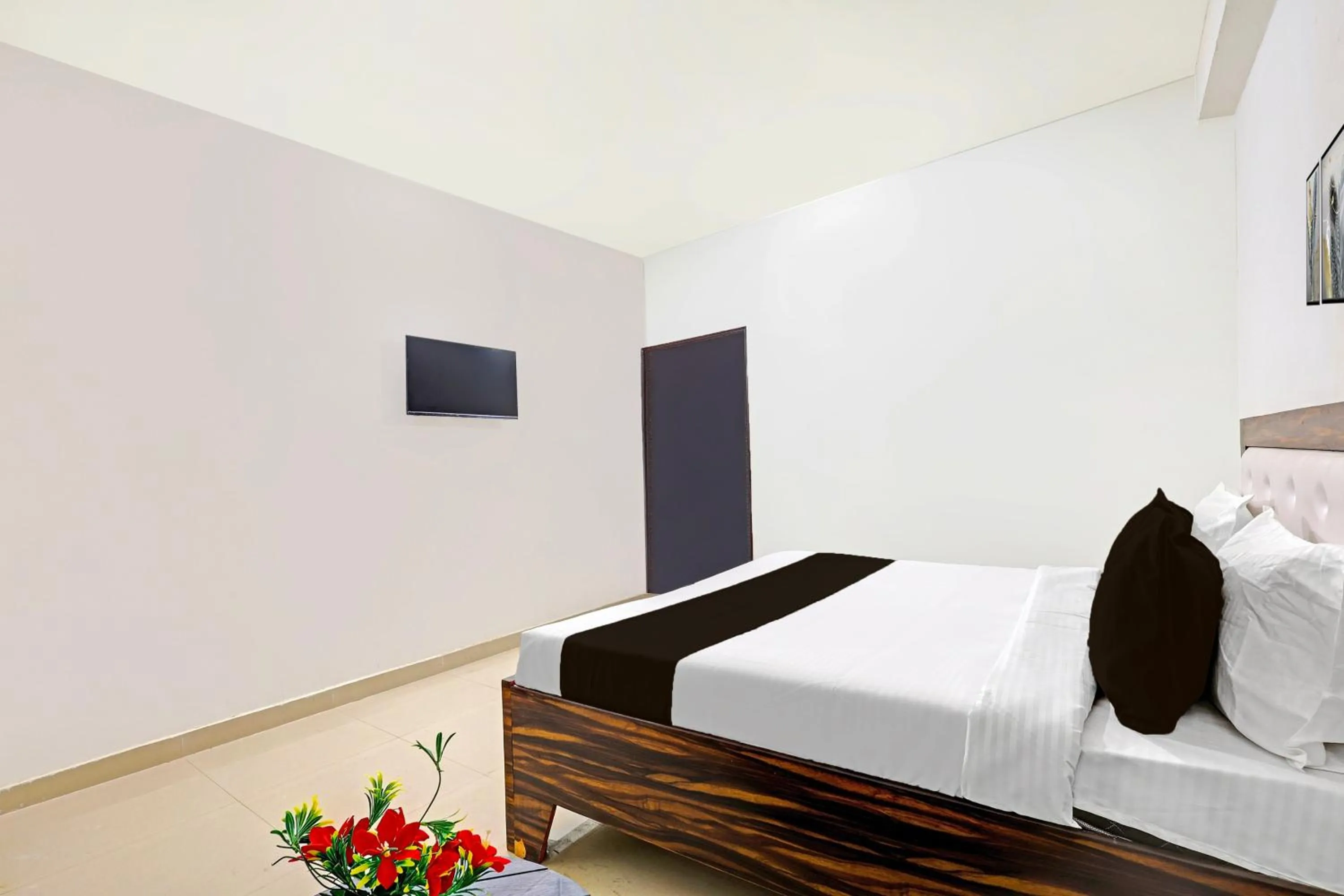 Bedroom, Bed in Hotel O SHAKTI RESIDENCY