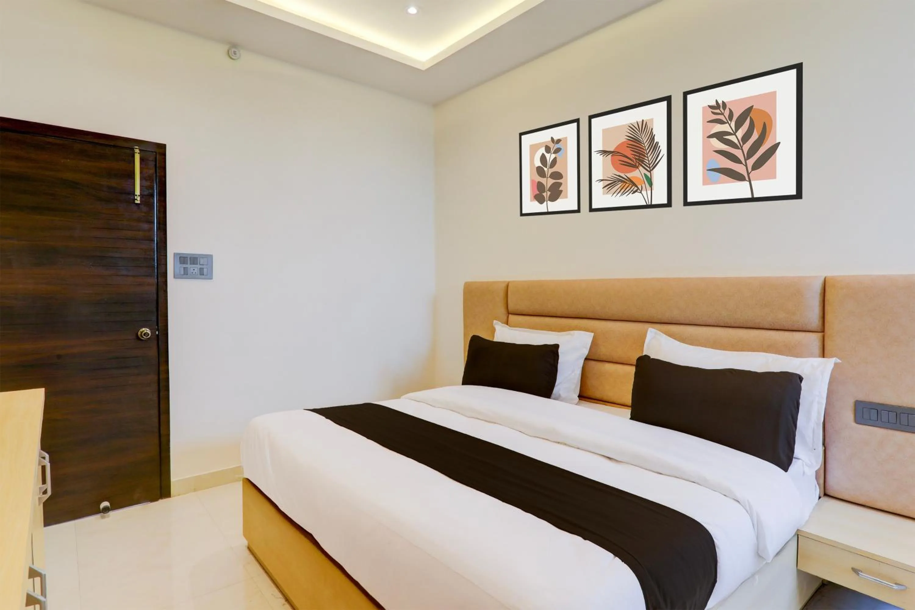 Bedroom in Collection O Siddharth Near A to Z Electronics