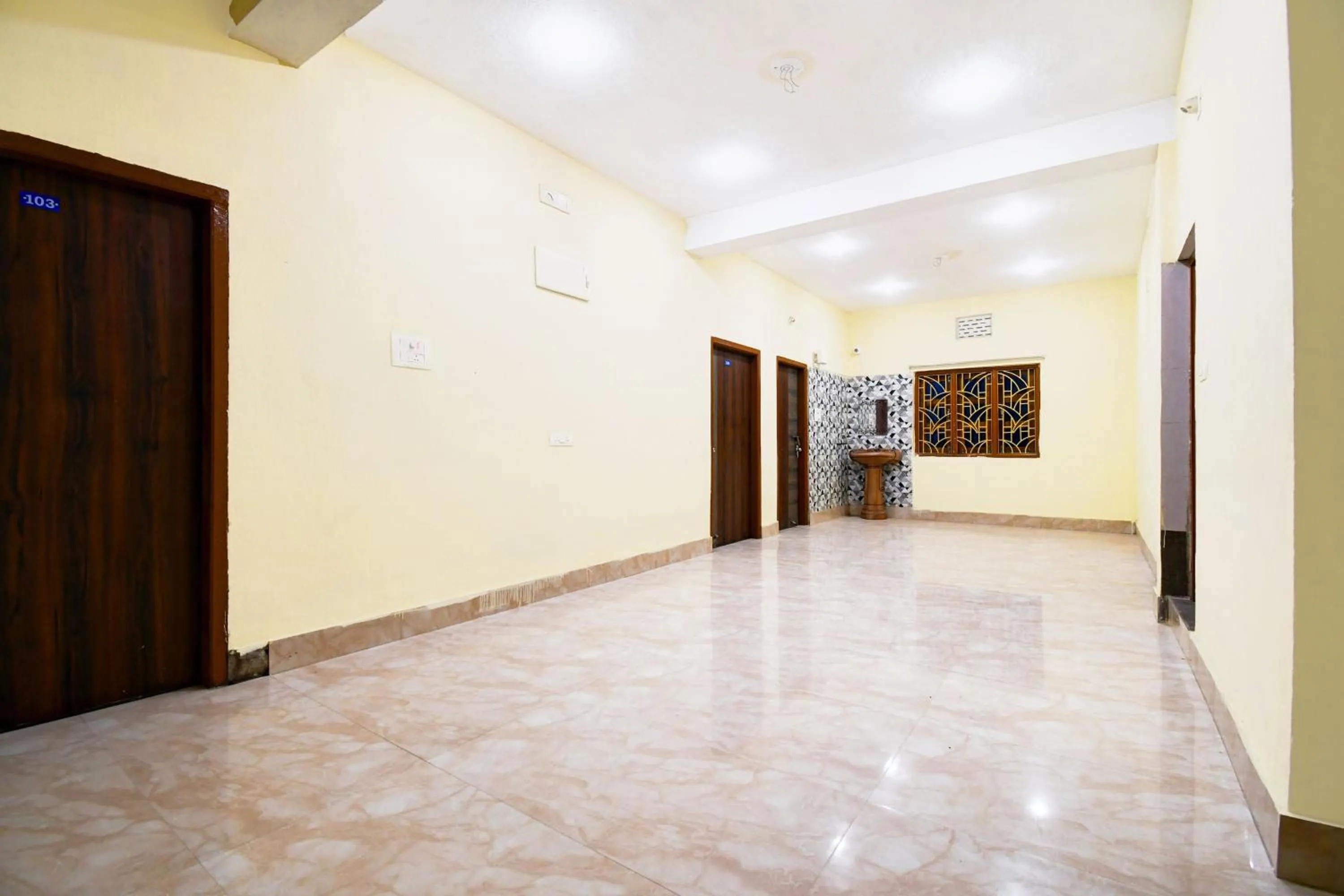 Lobby or reception in Hotel O HIGHWAY STAY IN