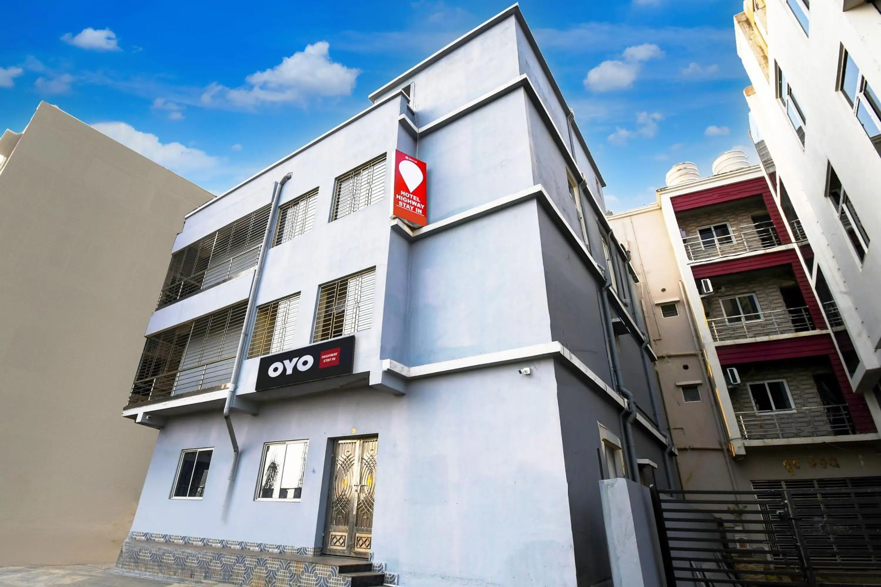 Facade/entrance in Hotel O HIGHWAY STAY IN