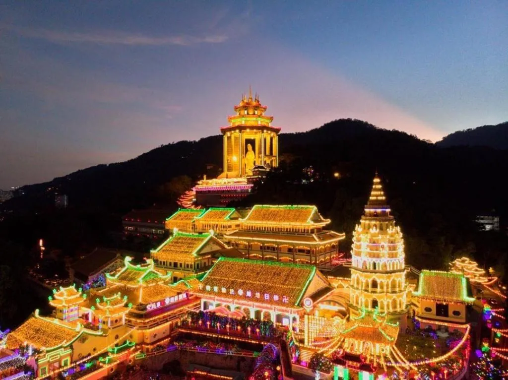 Nearby landmark in Stylish&Affordable Serenity Suite #2min KekLokSi