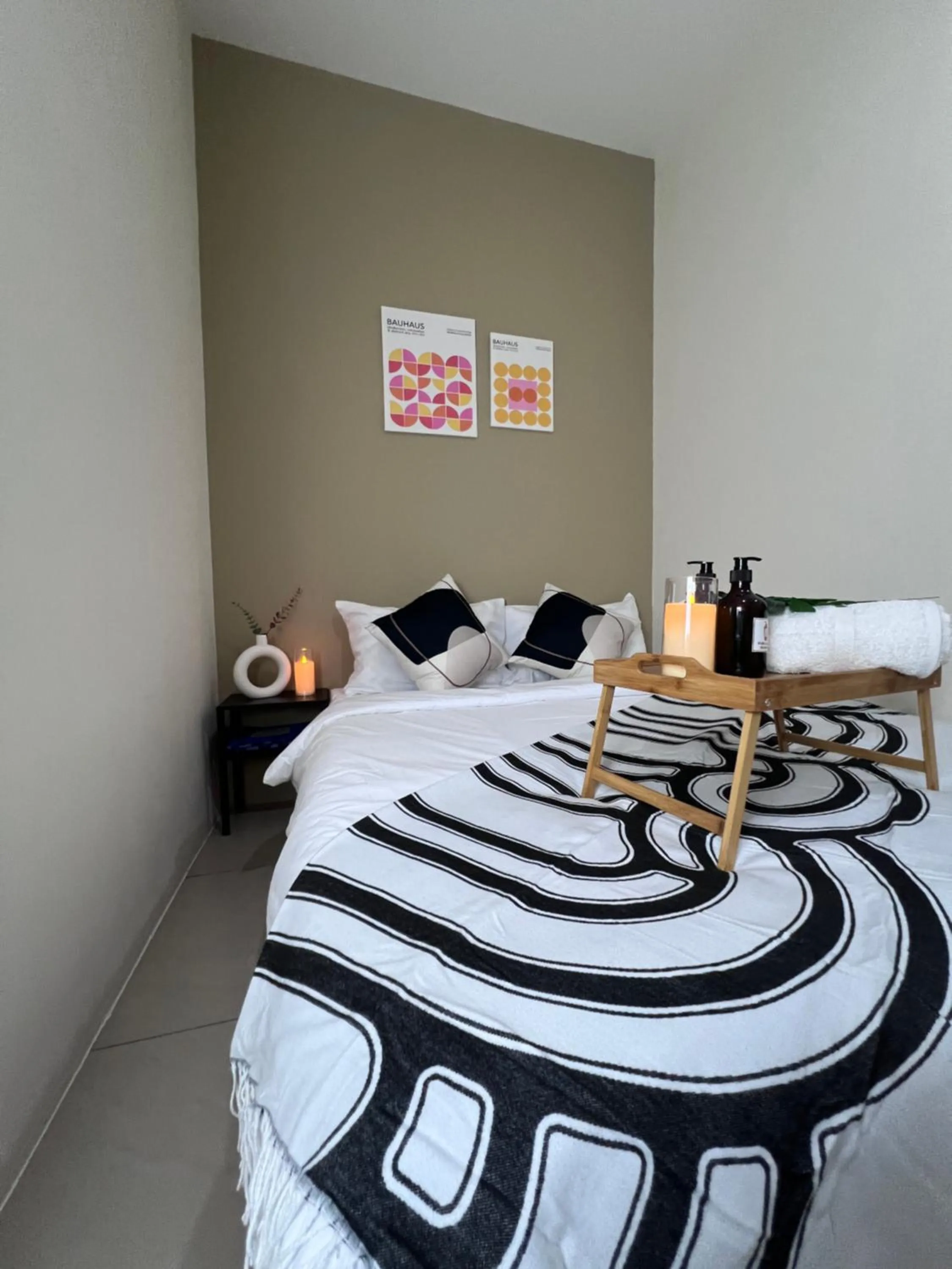 Bed in Stylish&Affordable Serenity Suite #2min KekLokSi