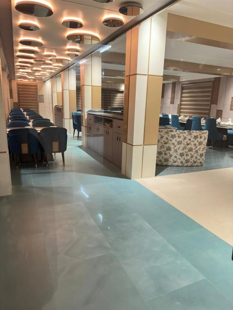 Restaurant/places to eat in Nirvana Grand Hotel & Resort