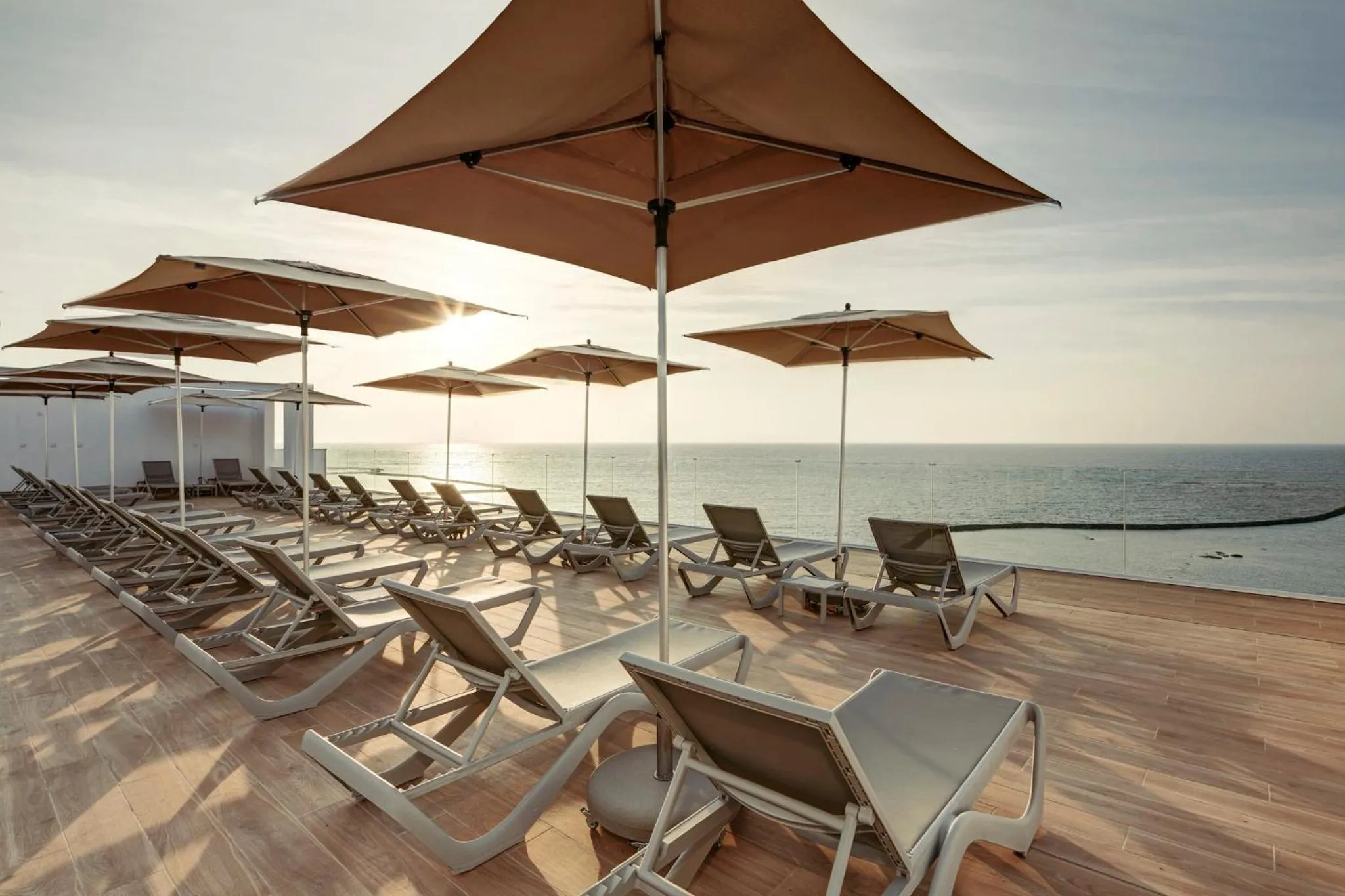 Swimming pool in Sercotel Cruz Del Mar
