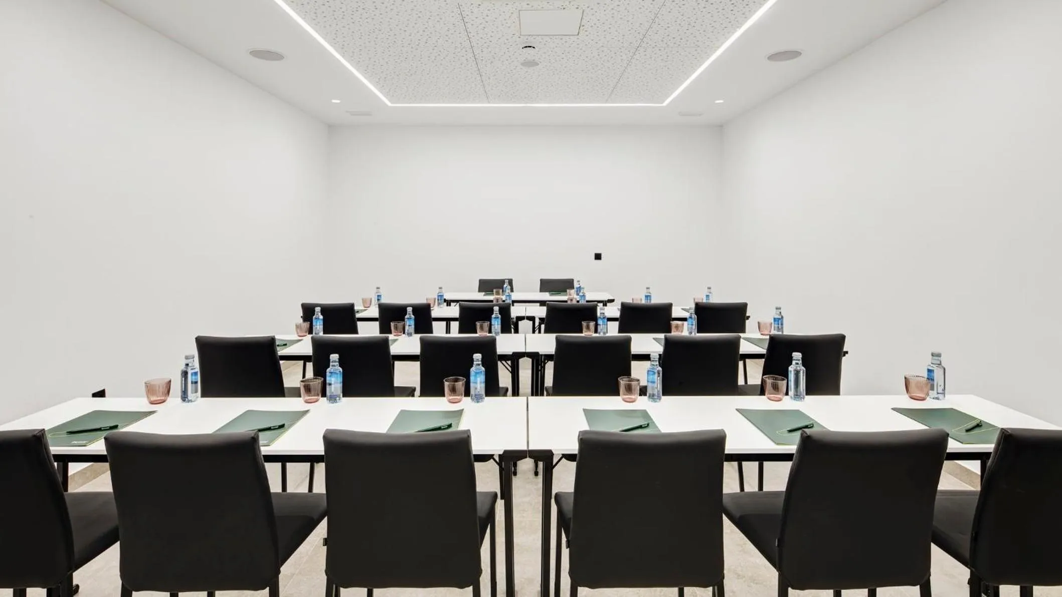 Meeting/conference room in Sercotel Cruz Del Mar