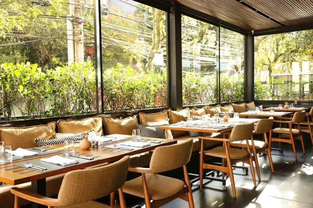 Restaurant/places to eat in Nomaa Hotel