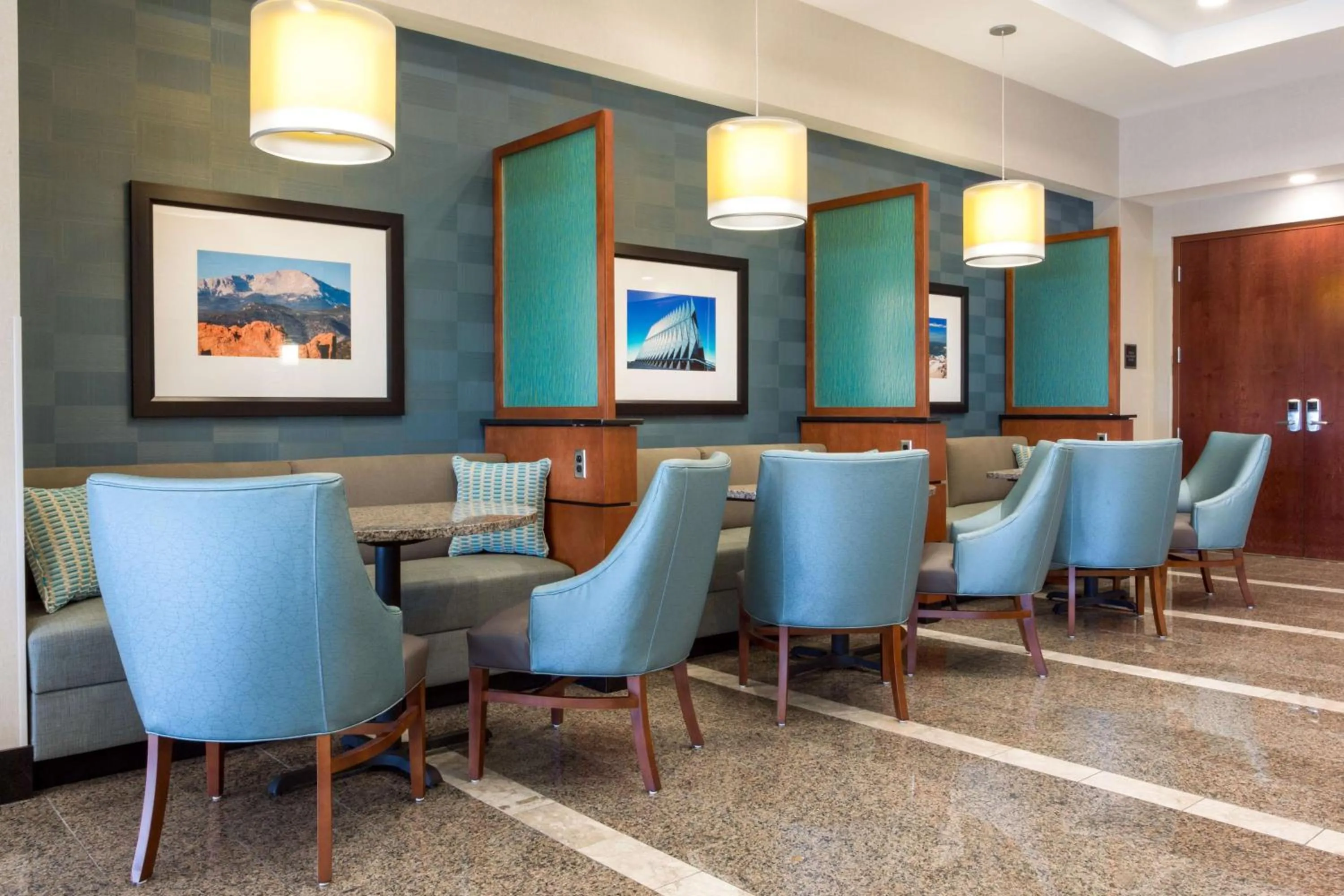 Lobby or reception in Drury Inn & Suites Colorado Springs Near the Air Force Academy