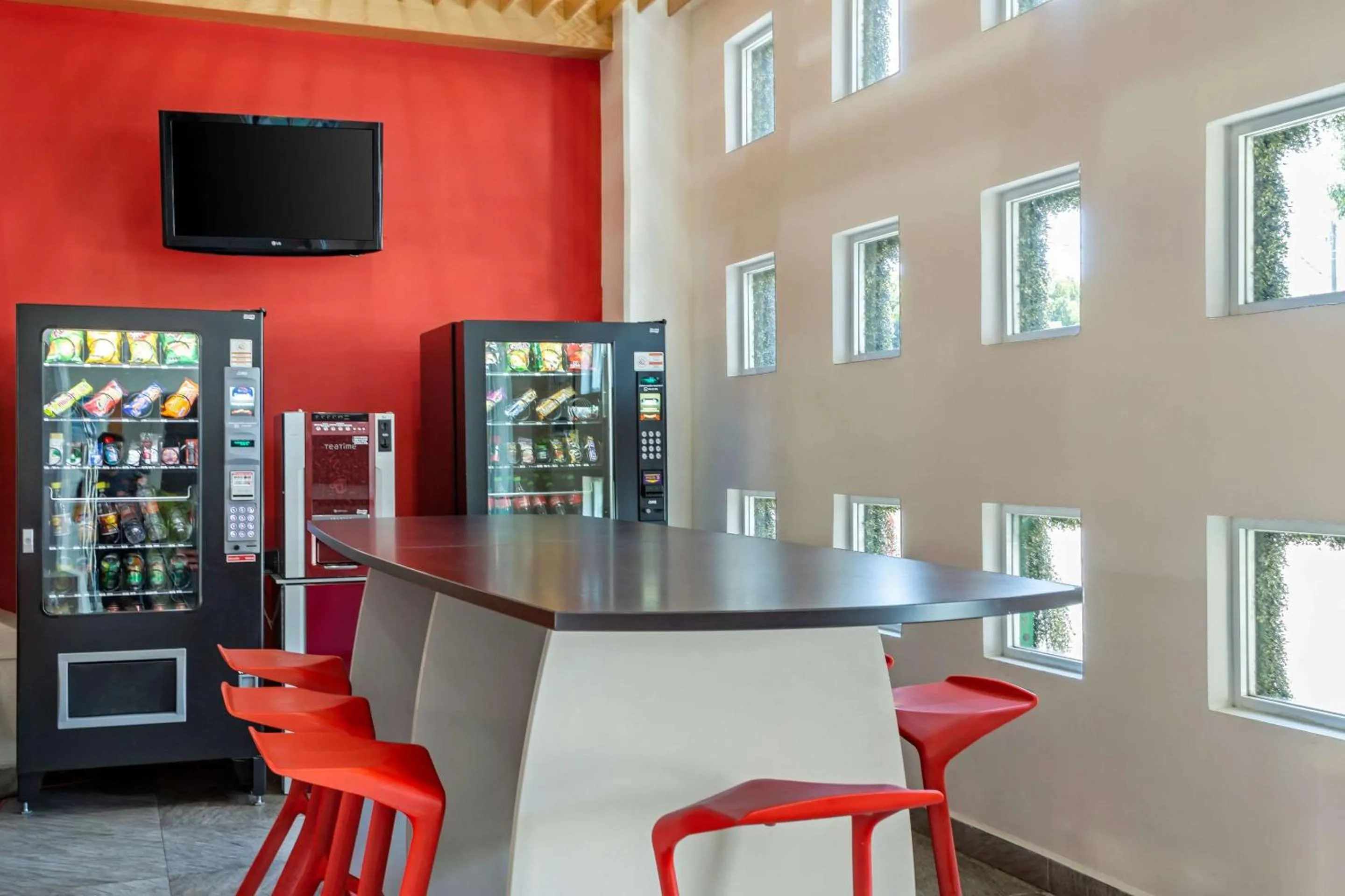 Lobby or reception in BeWow Hotel Querétaro