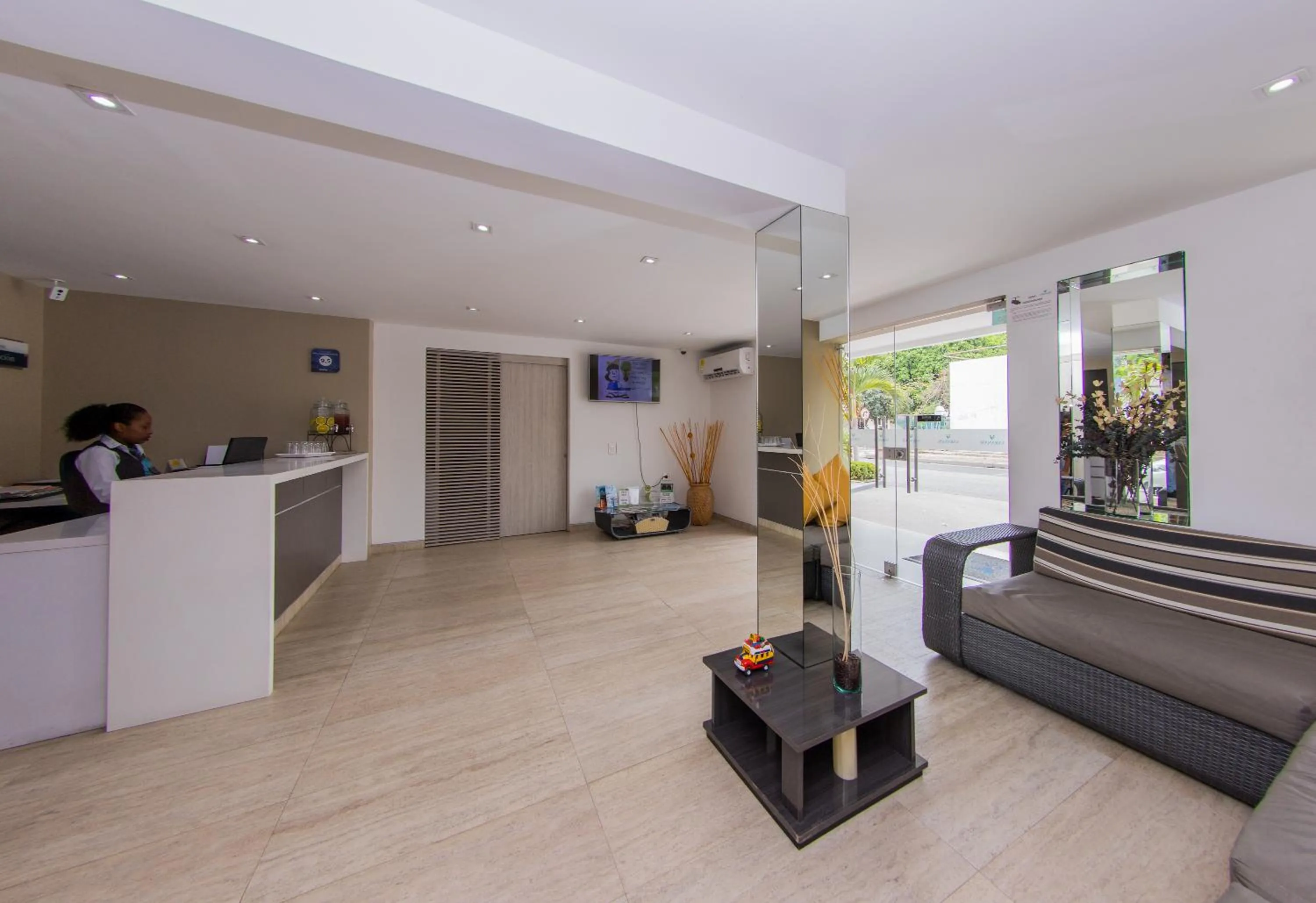 Lobby or reception in Varanasi Hotel Boutique Aeropuerto