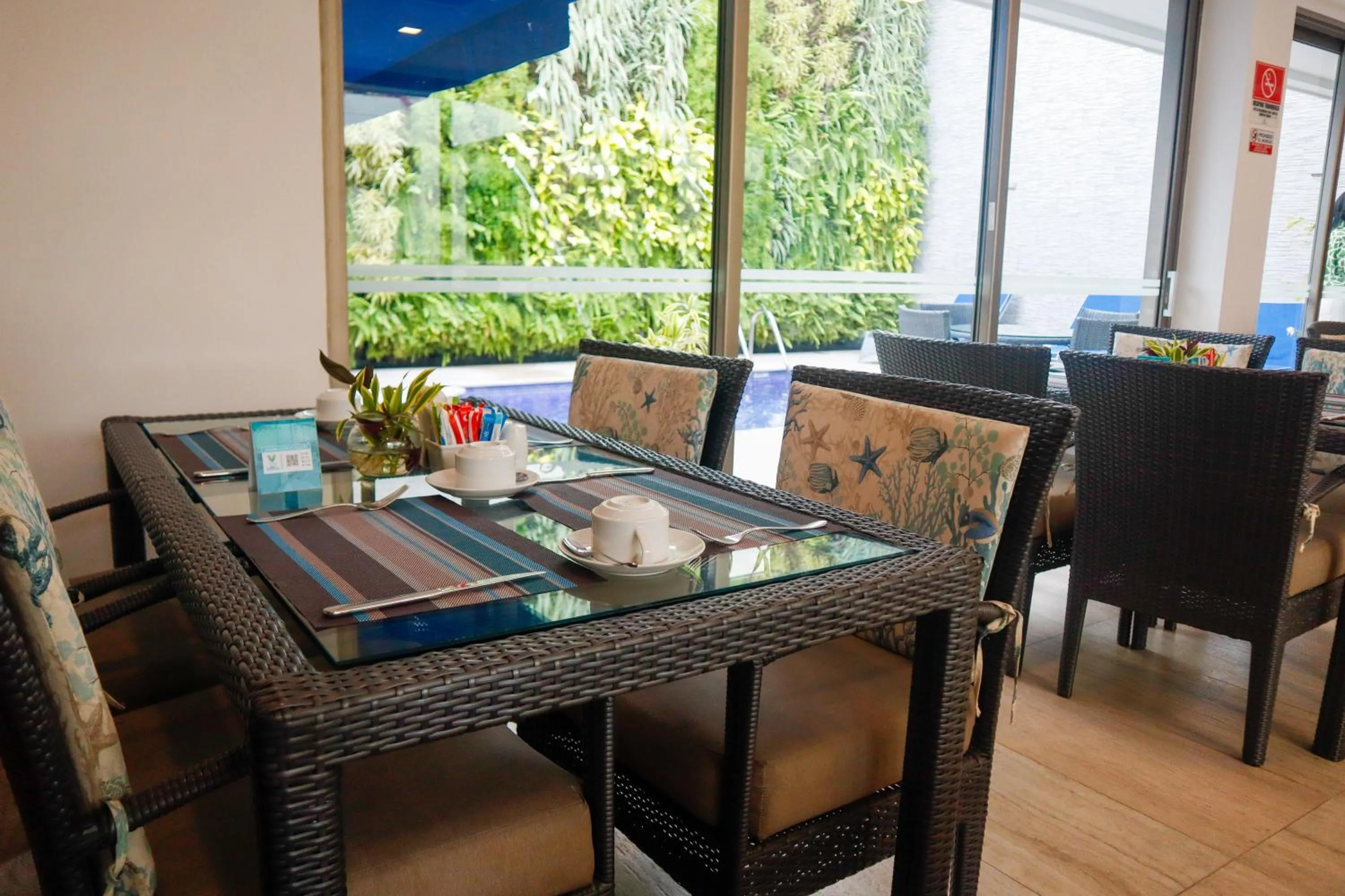 Restaurant/places to eat in Varanasi Hotel Boutique Aeropuerto