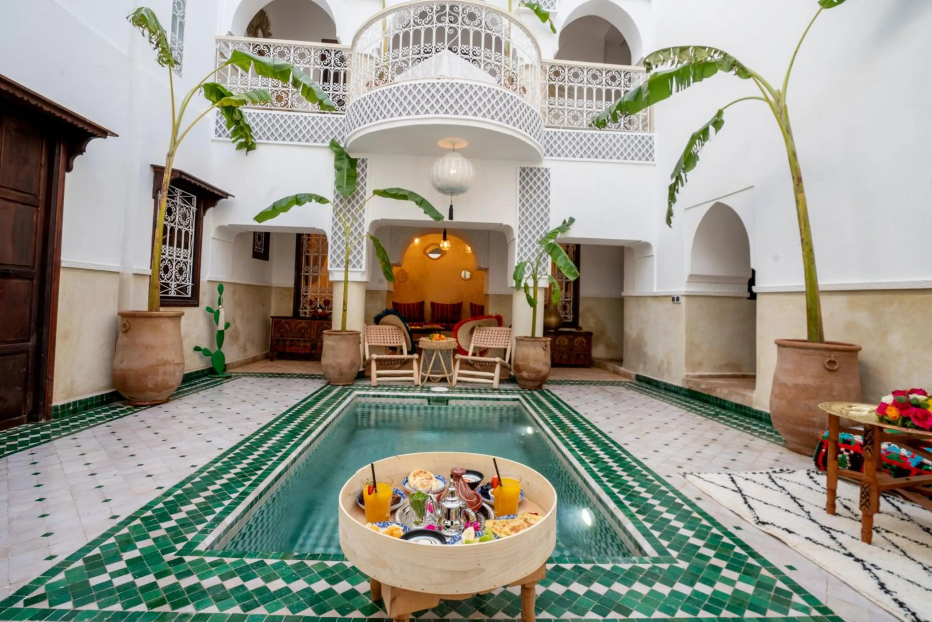 Food and drinks in Riad Les Etoiles Berberes & SPA