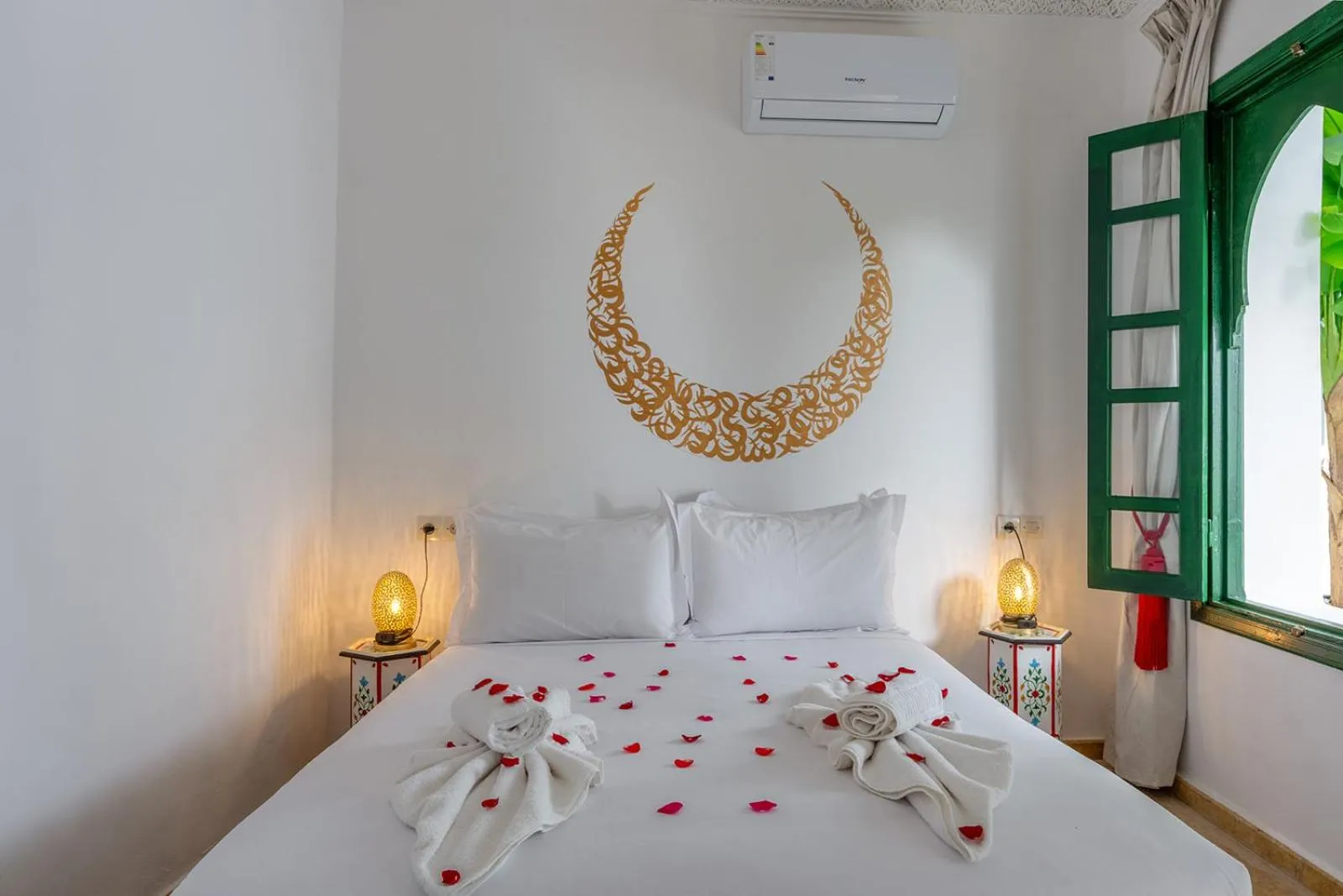 Bedroom, Bed in Riad Les Etoiles Berberes & SPA