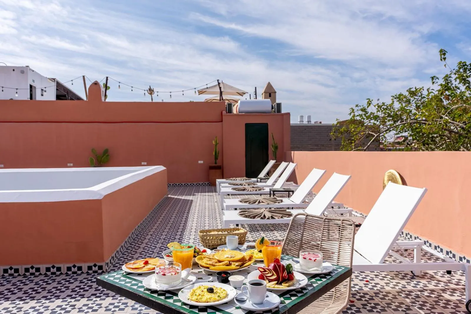 Balcony/Terrace in Riad Les Etoiles Berberes & SPA