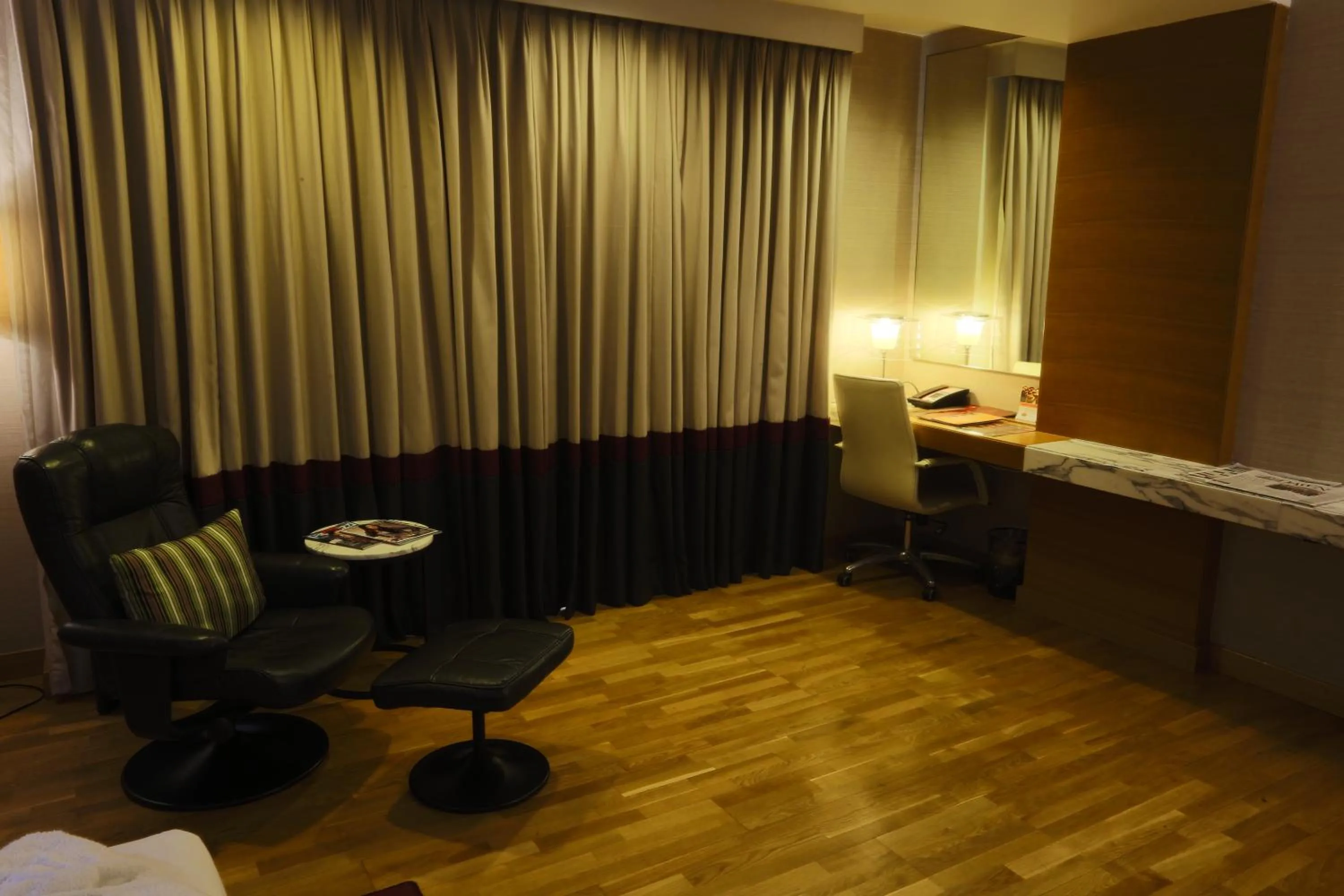 Seating area in Avari Towers Karachi