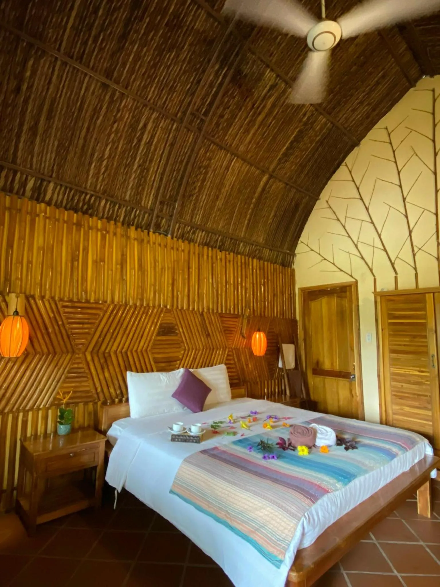 Bed in Ninila Fruit Farm Bungalow