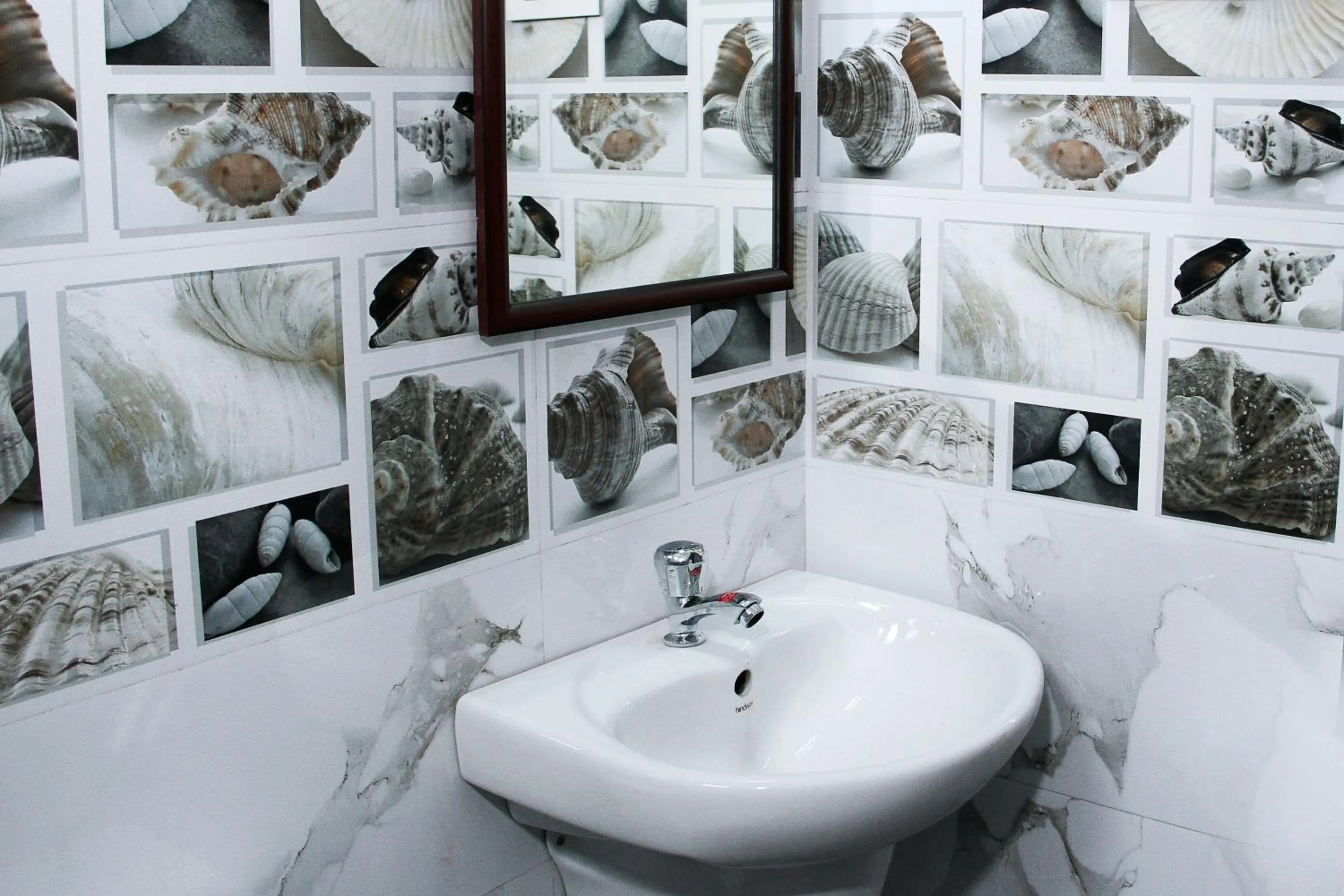 Bathroom in Hotel Skyark