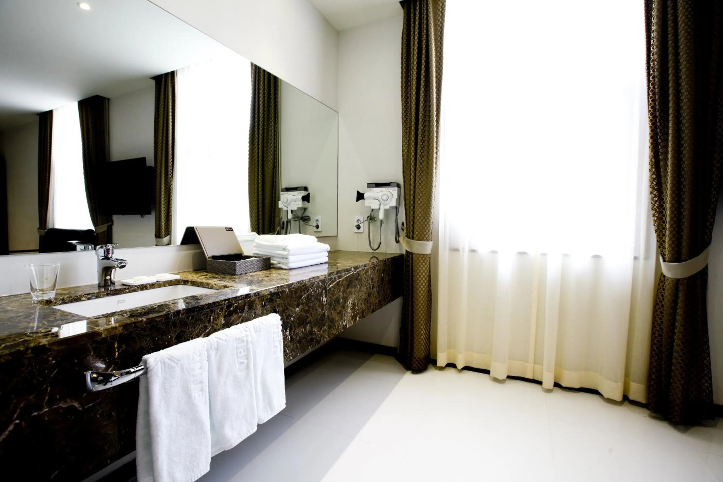 Area and facilities, Bed in Hotel Doma Myeongdong