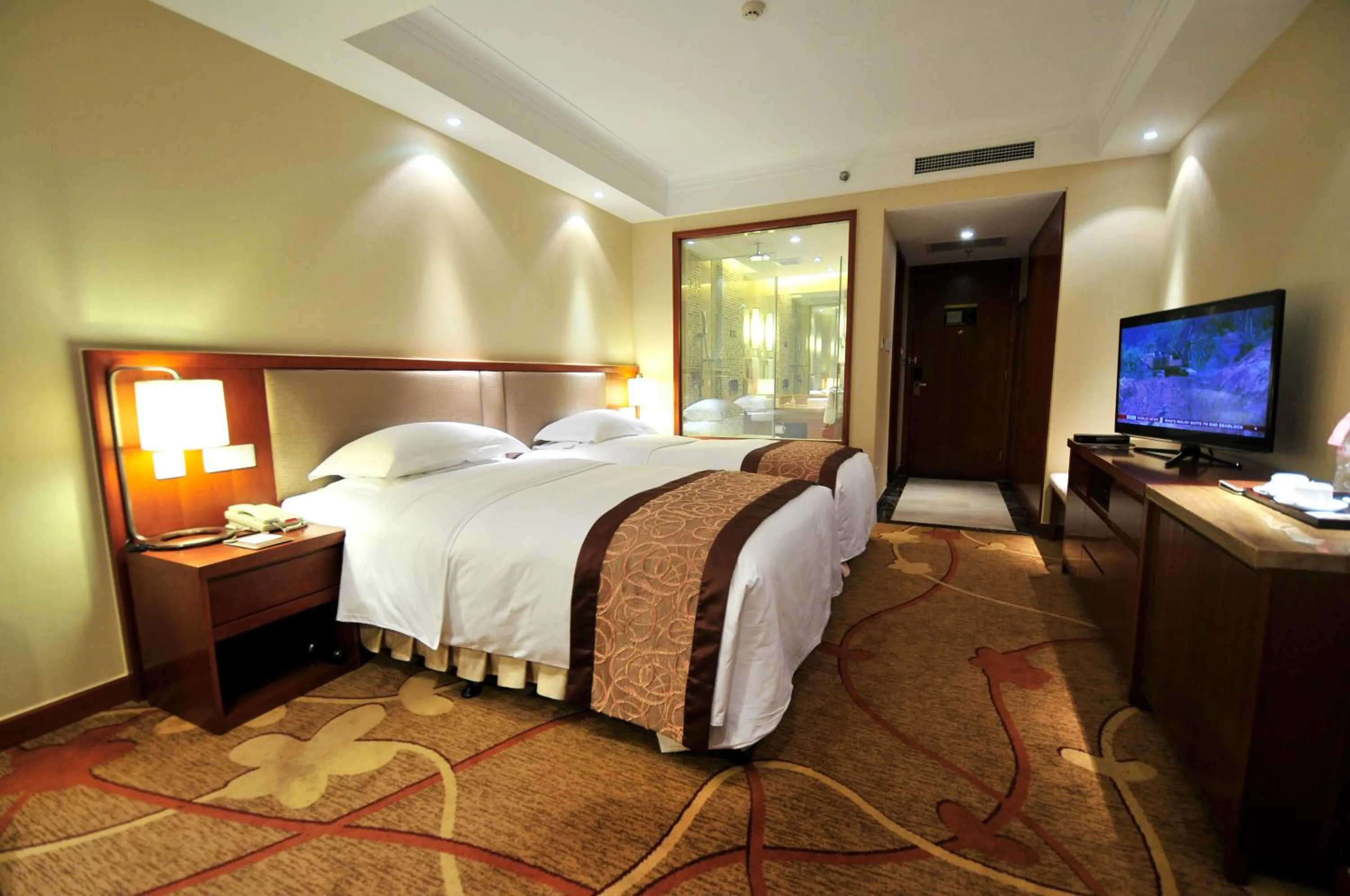 Photo of the whole room, Bed in Avic Hotel Beijing