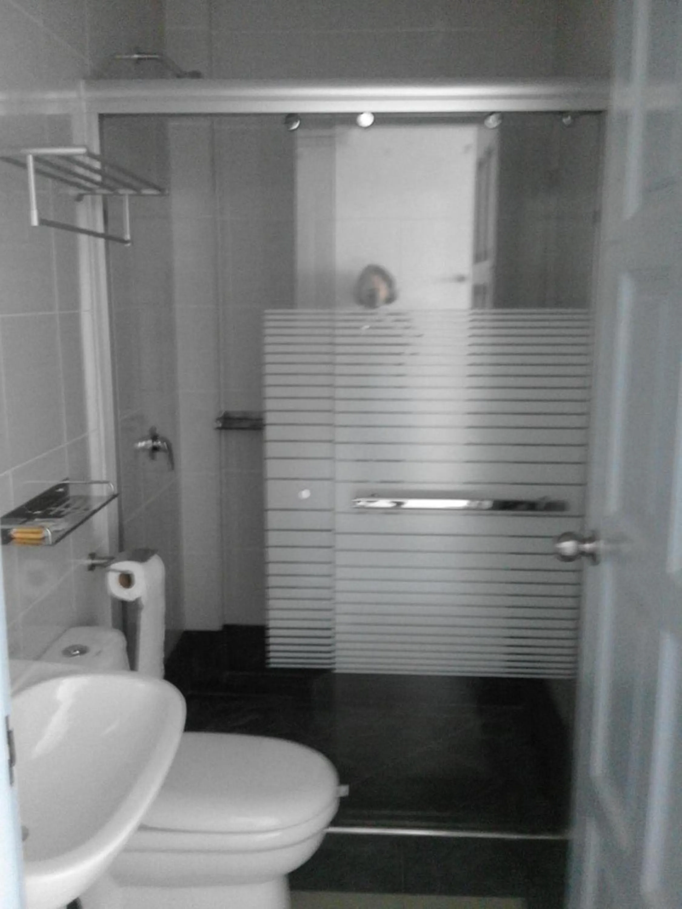 Bathroom in 101 Hotel