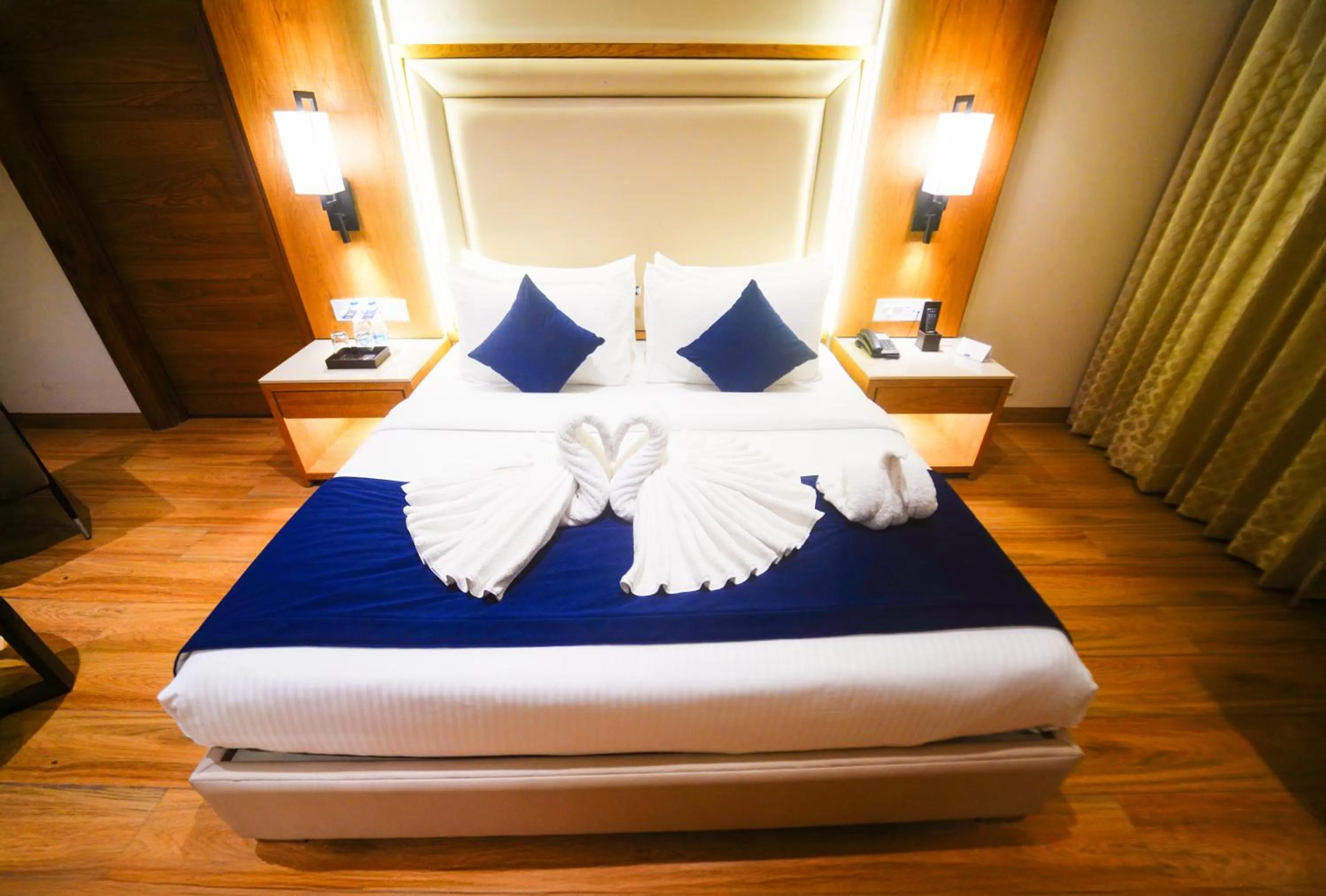 Bed in Best Western Swaran Amritsar