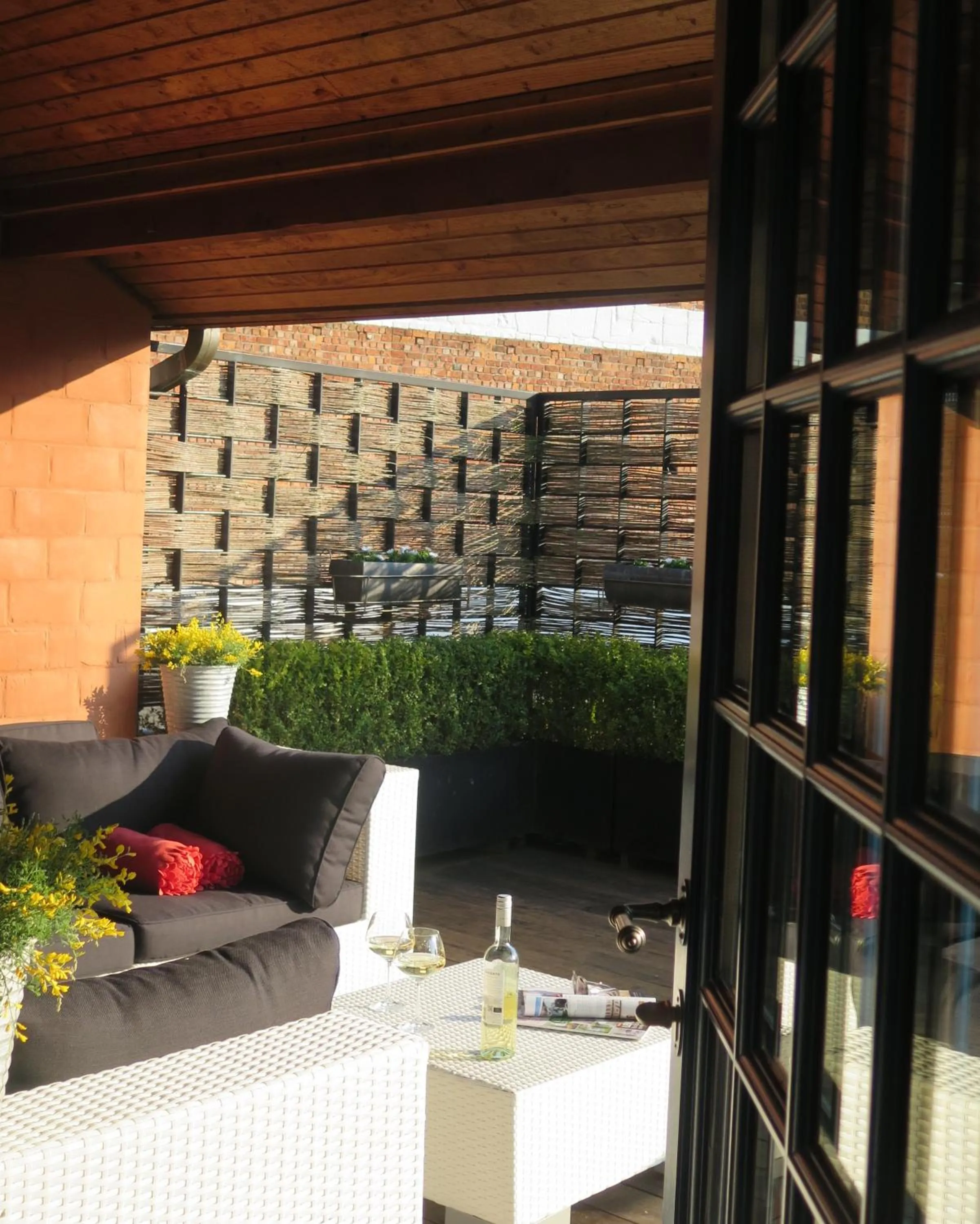 Lounge or bar in Ganda Rooms & Suites