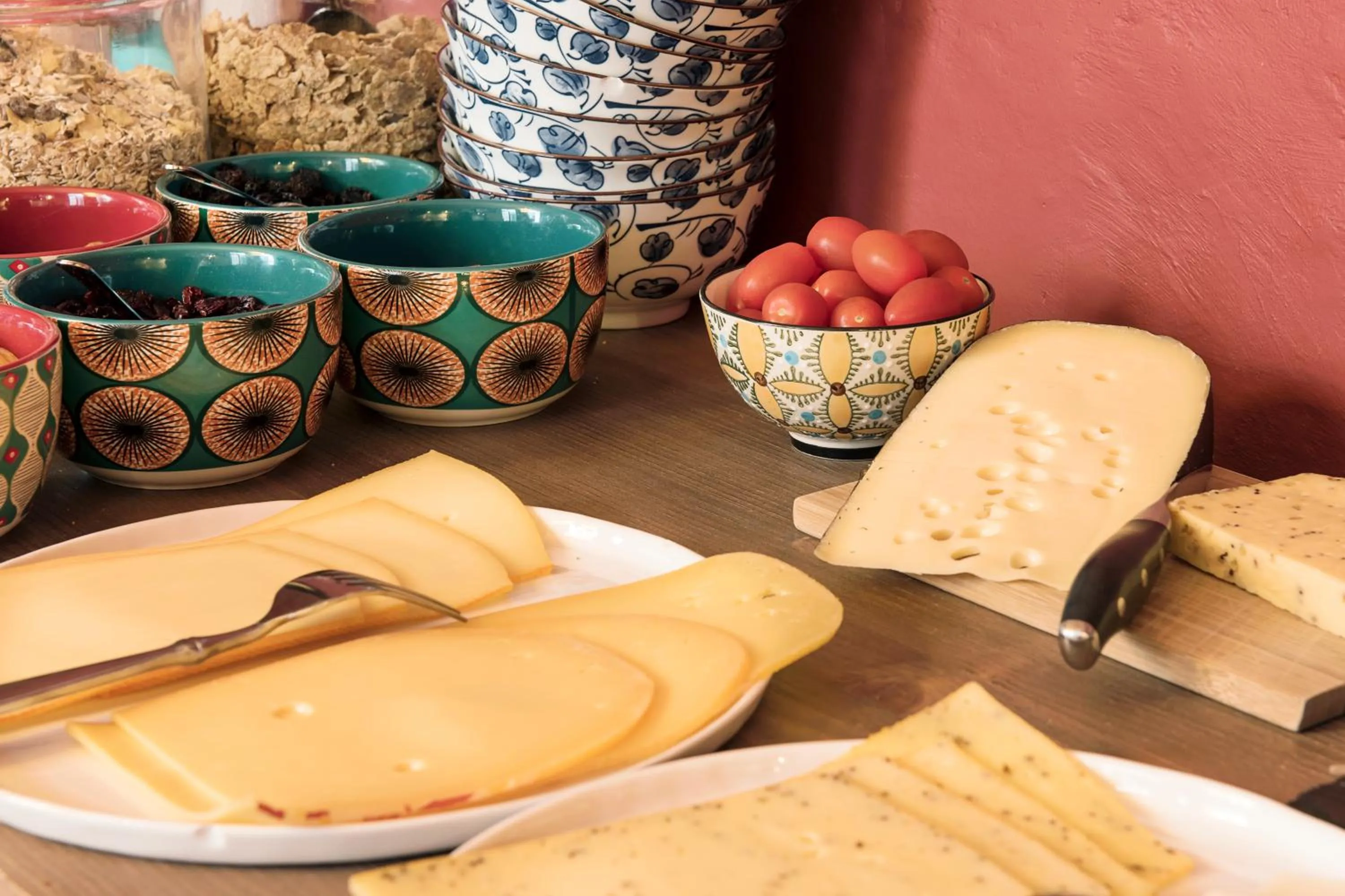 Food in Ganda Rooms & Suites