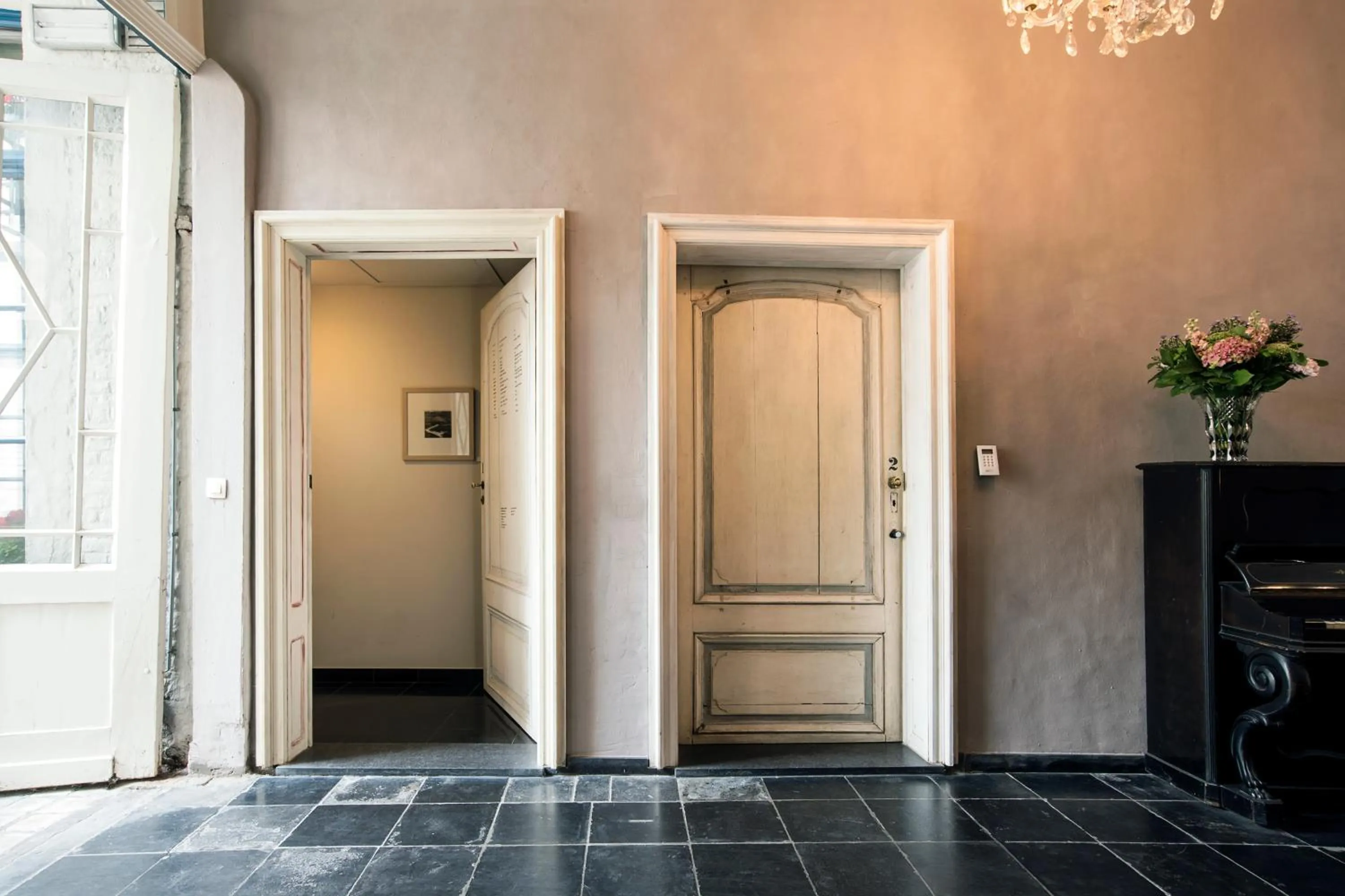 Property building in Ganda Rooms & Suites