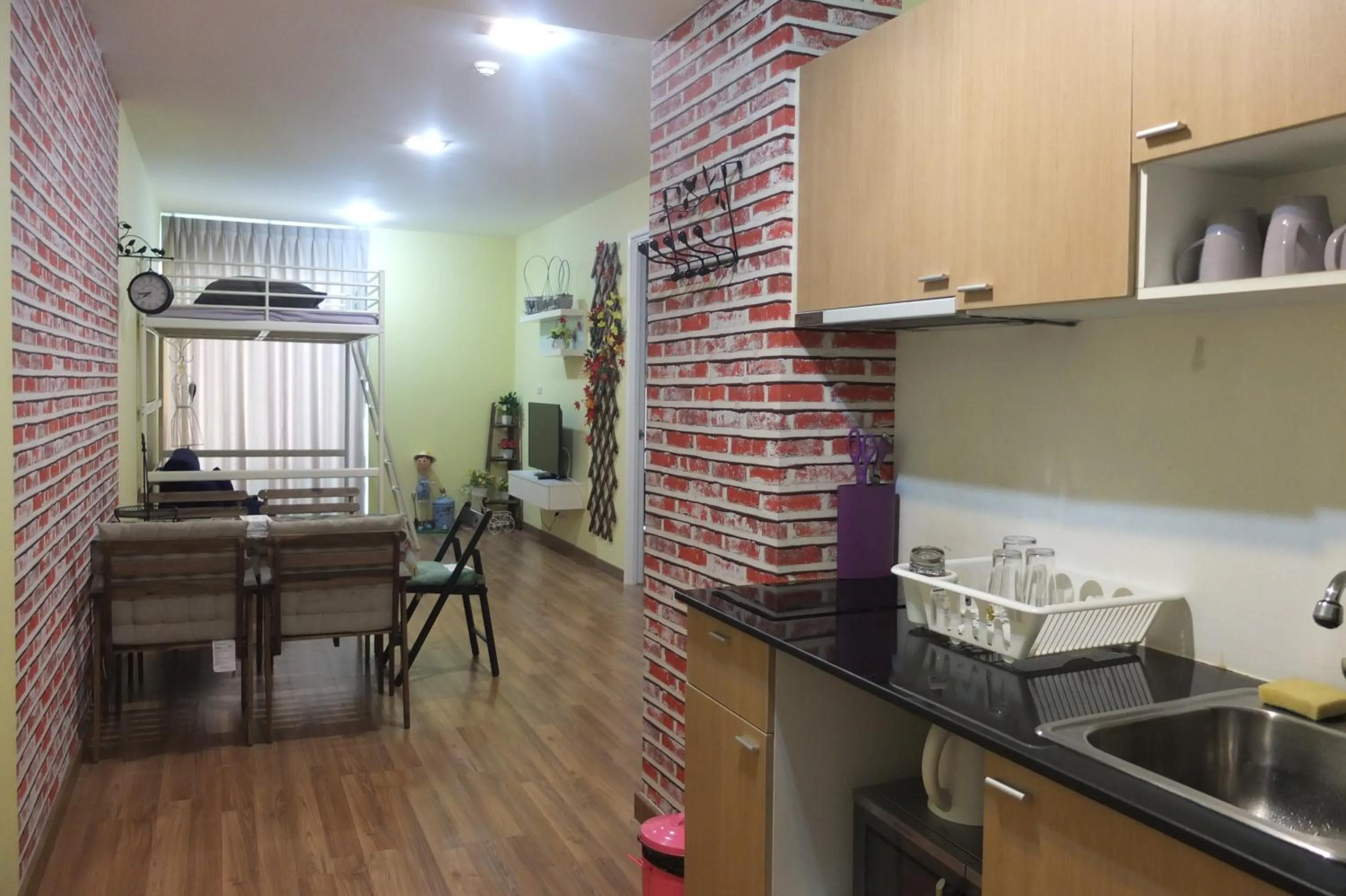 Kitchen or kitchenette in My Resort Hua Hin by Pat