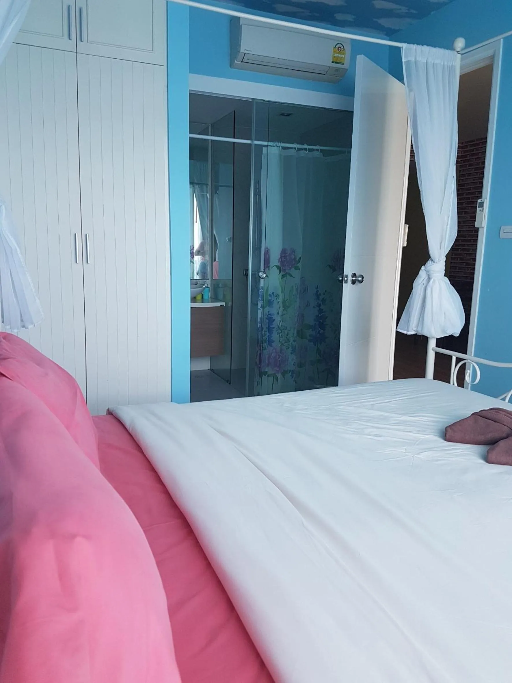 Bedroom in My Resort Hua Hin by Pat