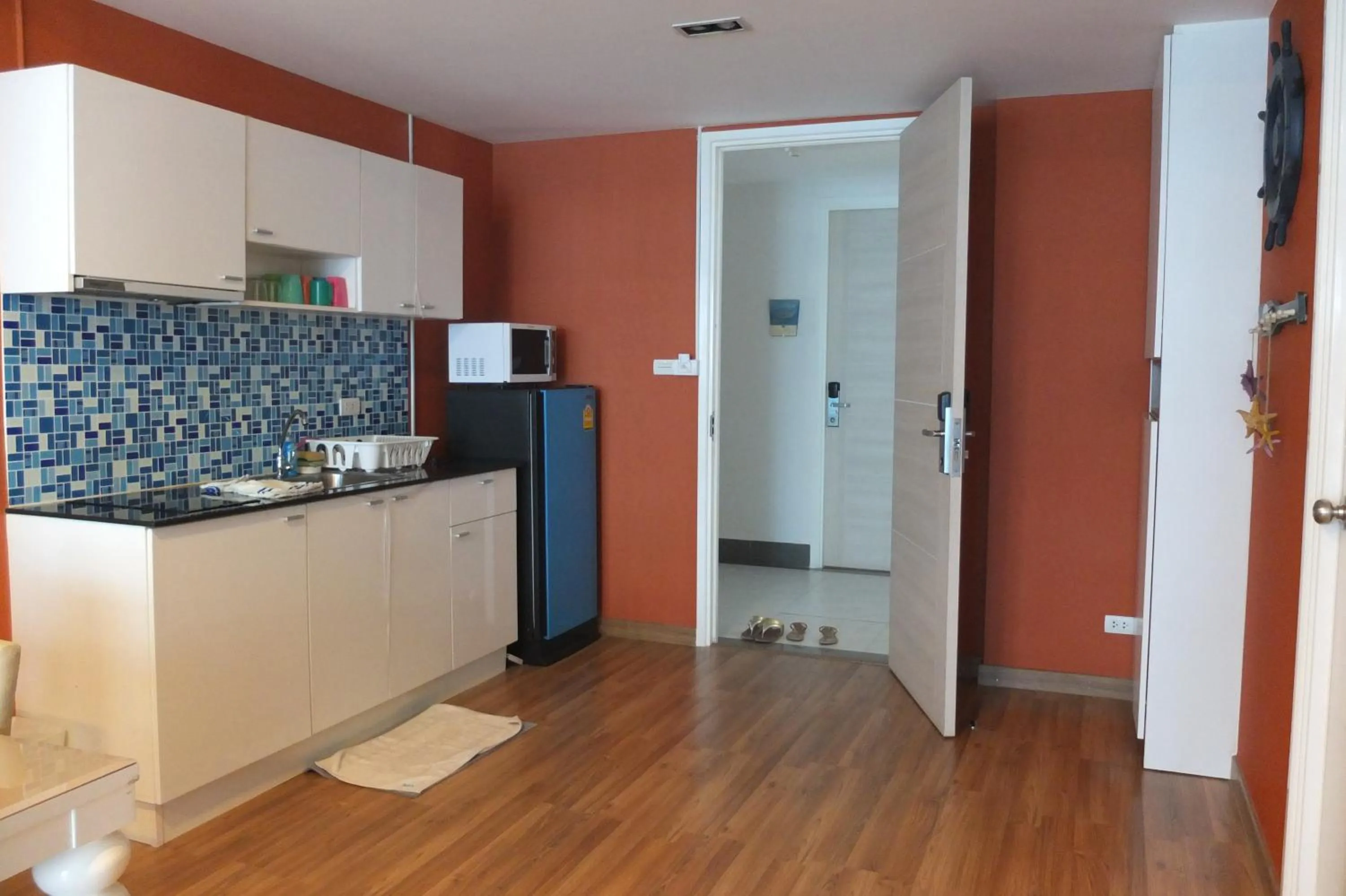 Kitchen or kitchenette in My Resort Hua Hin by Pat