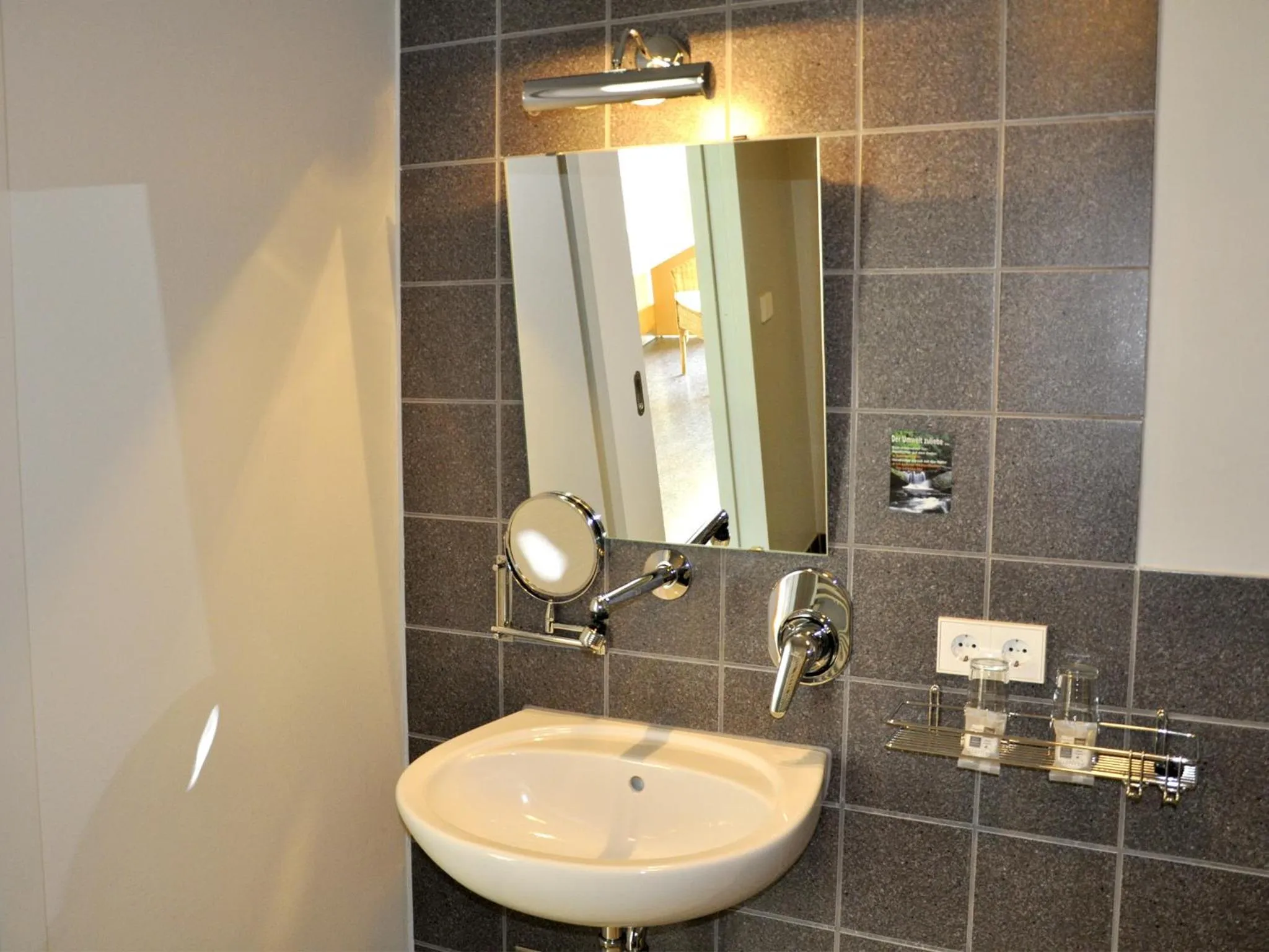 Bathroom in Seminarhotel in der Manfred-Sauer-Stiftung