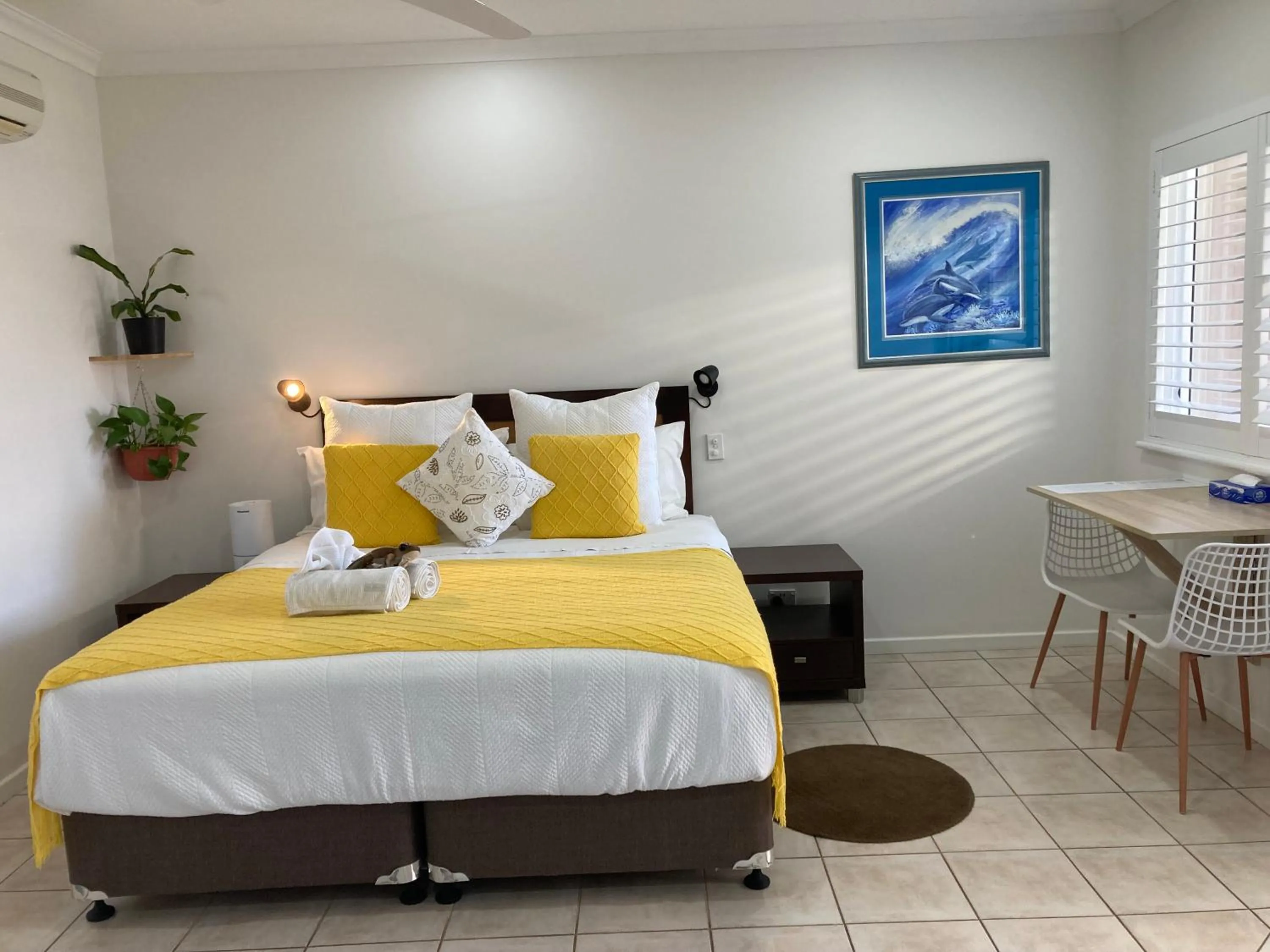 Bedroom, Bed in Gecko Lodge Kalbarri