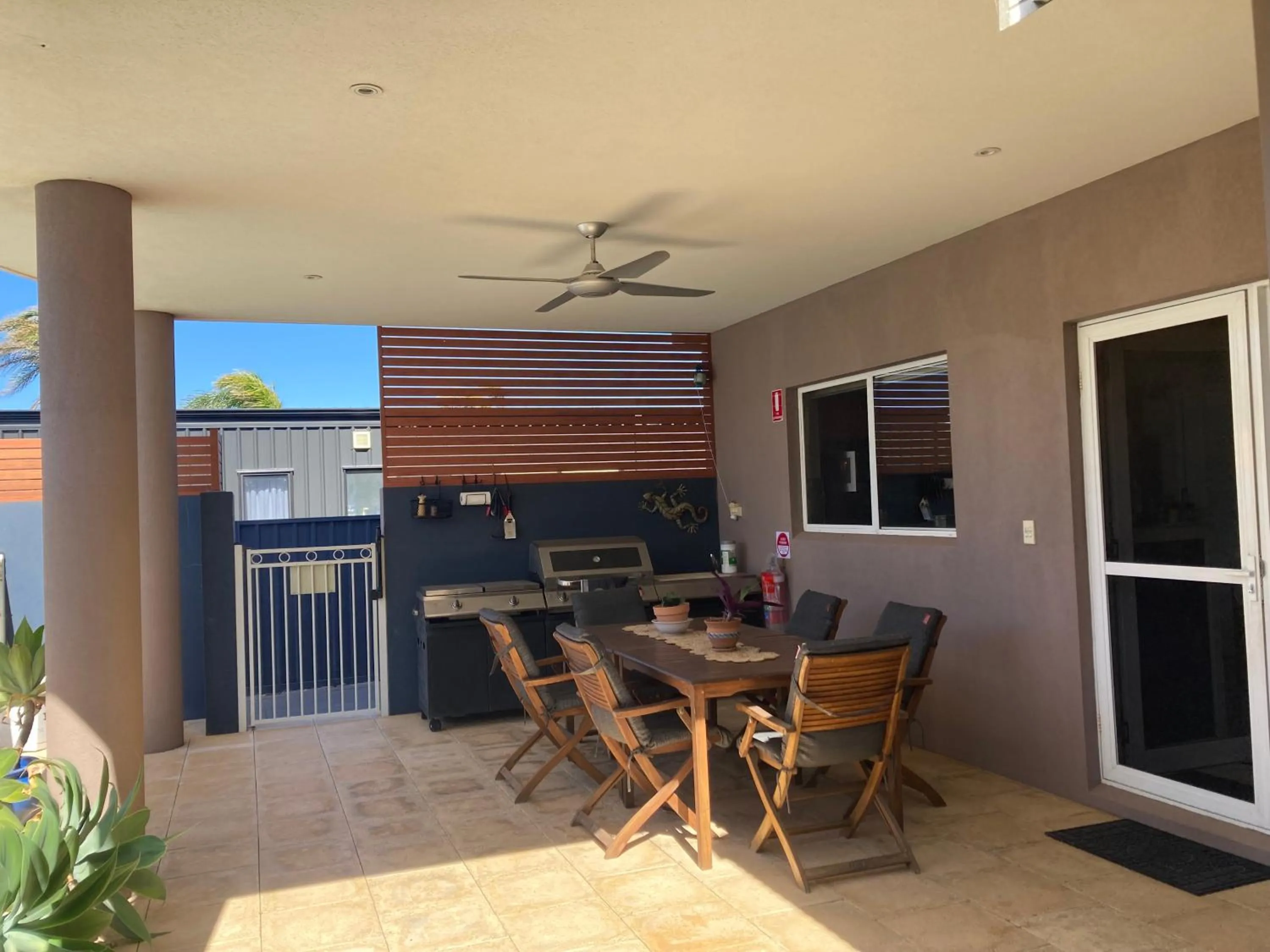 Dining area in Gecko Lodge Kalbarri