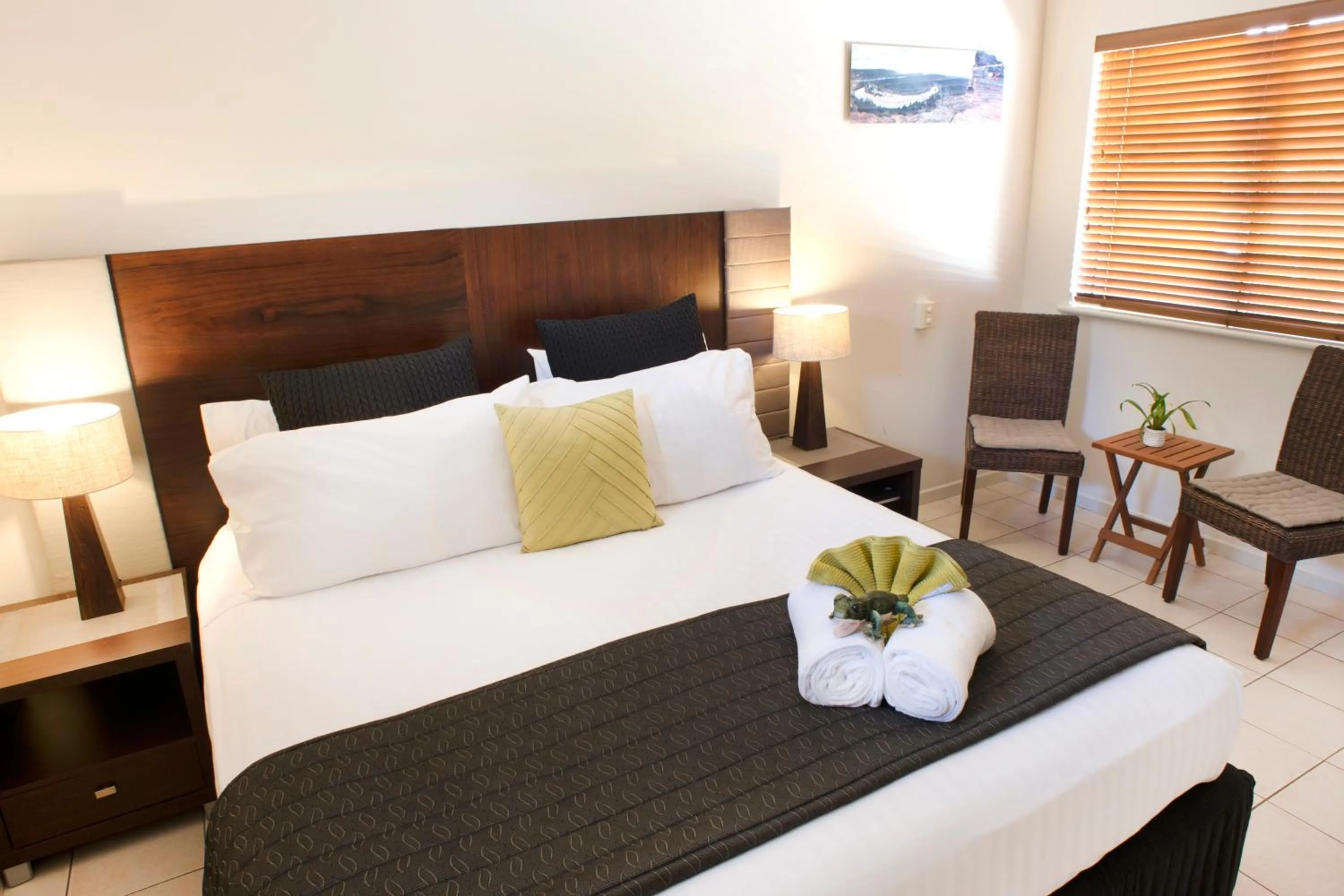 Bed in Gecko Lodge Kalbarri