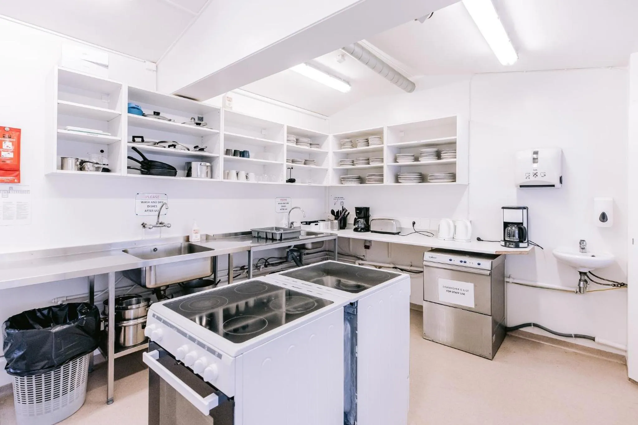 Communal kitchen in Hlid Hostel