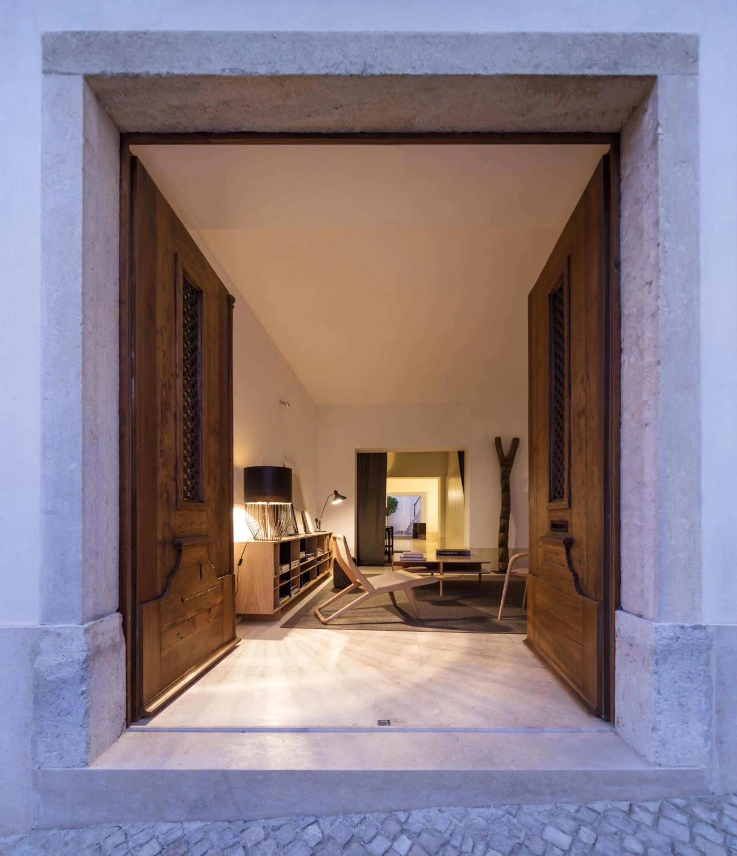 Facade/entrance in The Late Birds Lisbon - Gay Urban Resort