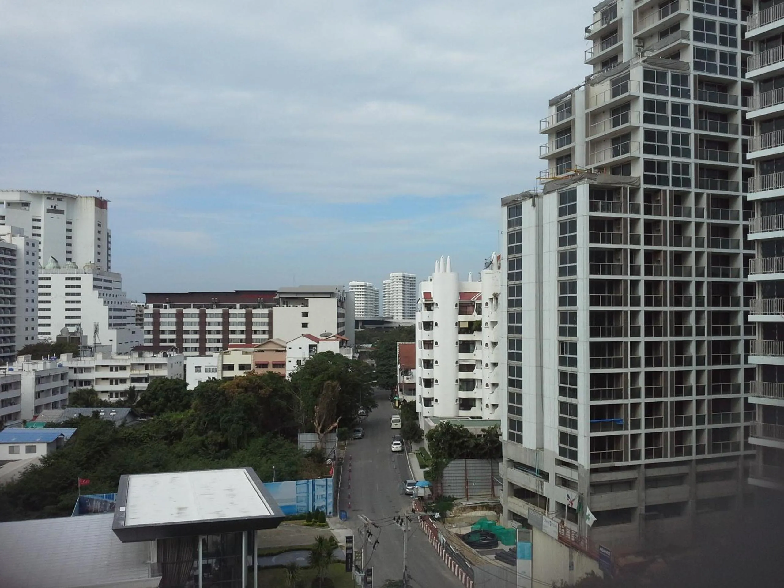 City view in Cosy Beach View Apartments