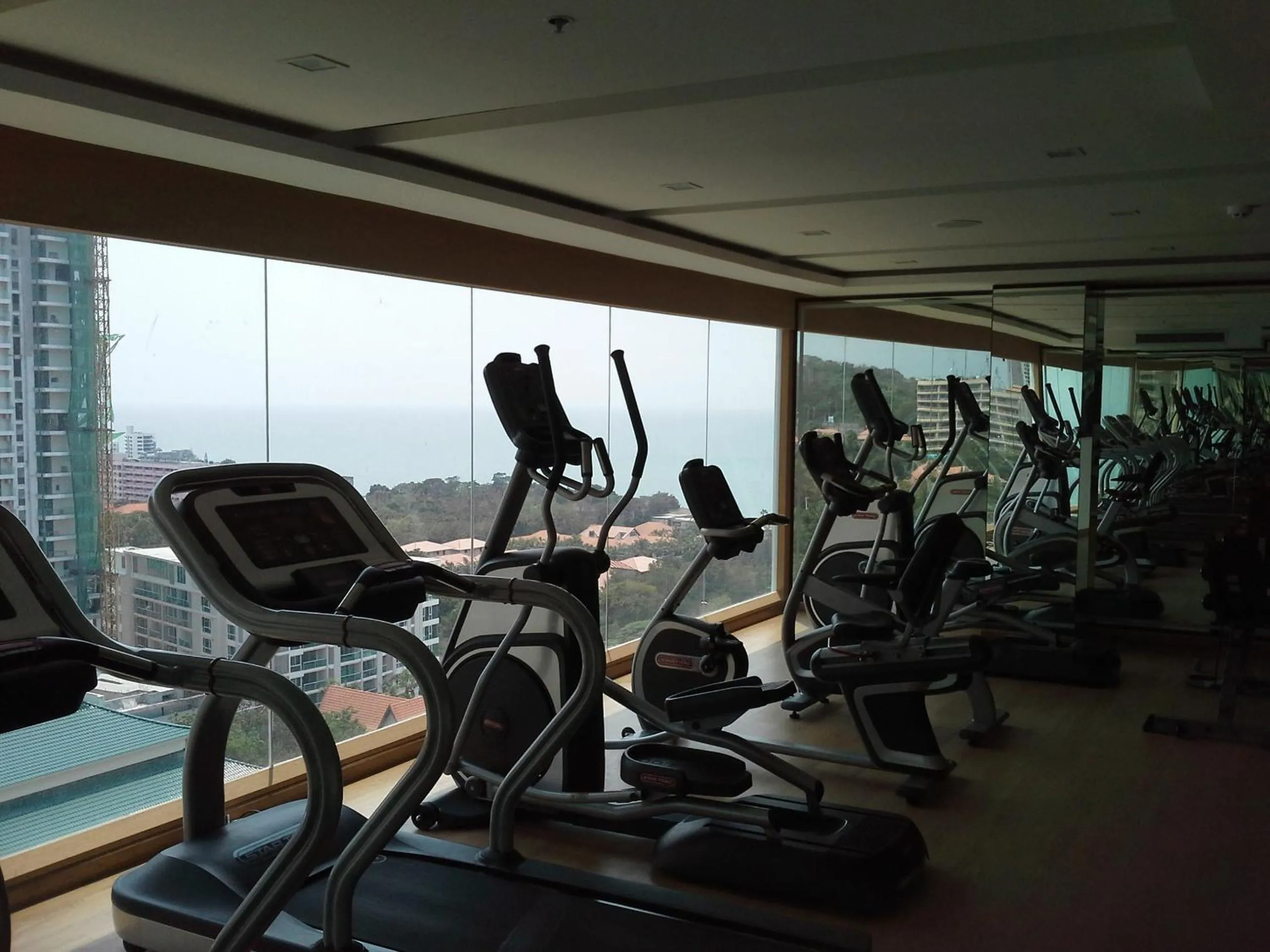 Fitness centre/facilities in Cosy Beach View Apartments