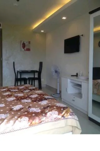 hair dresser, Bed in Cosy Beach View Apartments