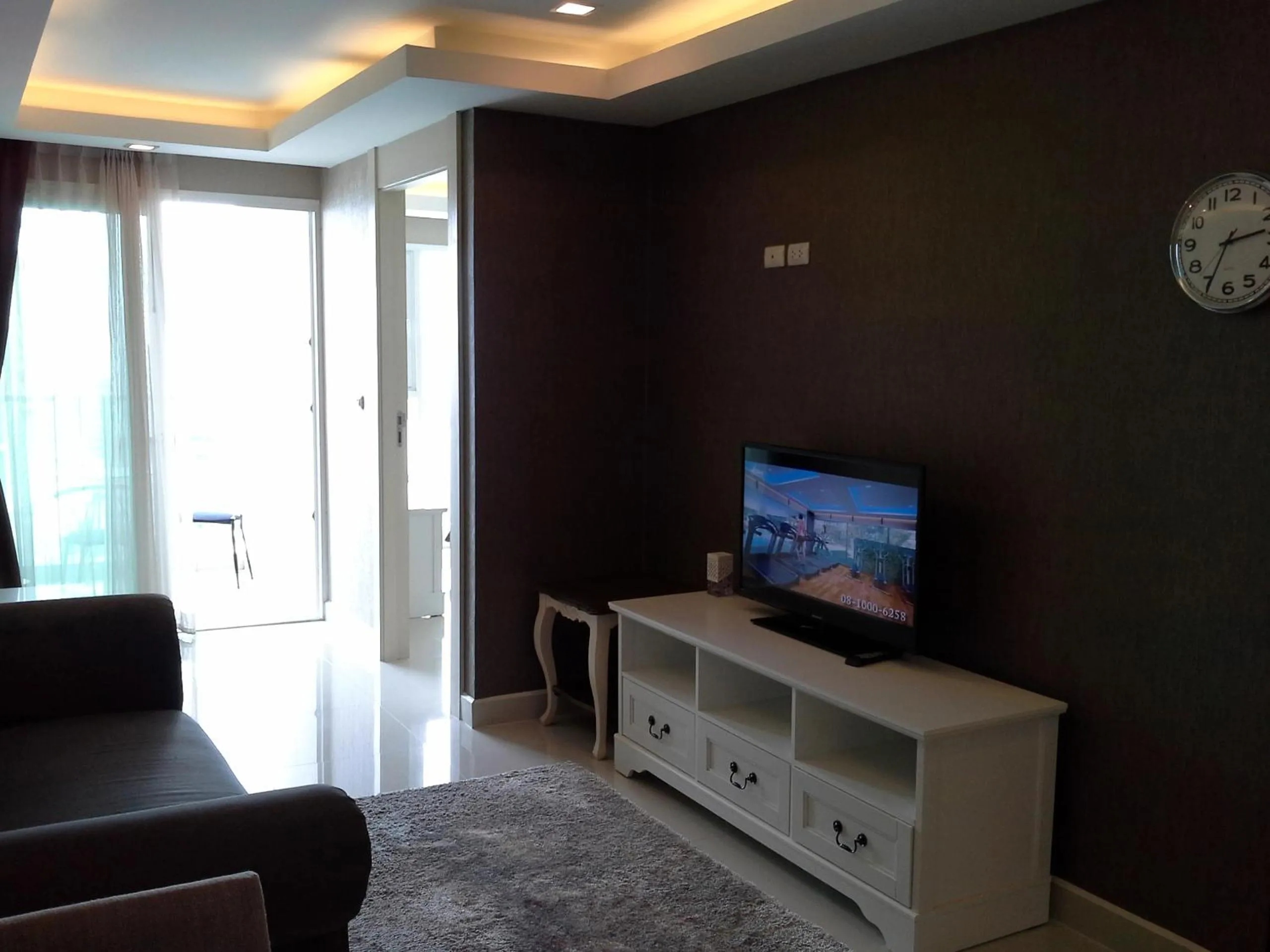 TV and multimedia in Cosy Beach View Apartments