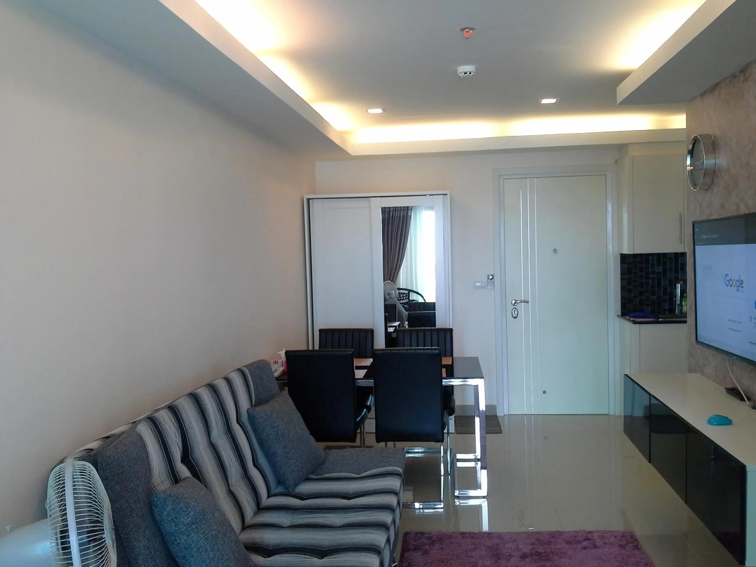 Dining area in Cosy Beach View Apartments