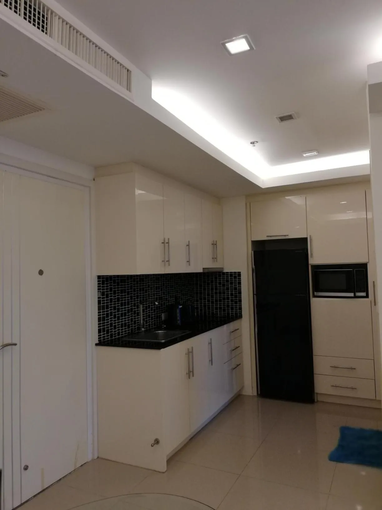 Kitchen or kitchenette in Cosy Beach View Apartments