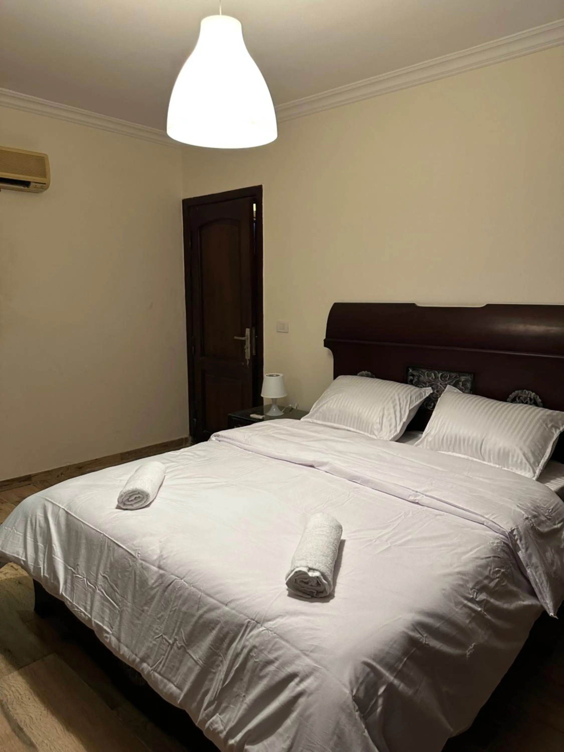 Bed in JRE-EG modern aprt Sheikh Zayed